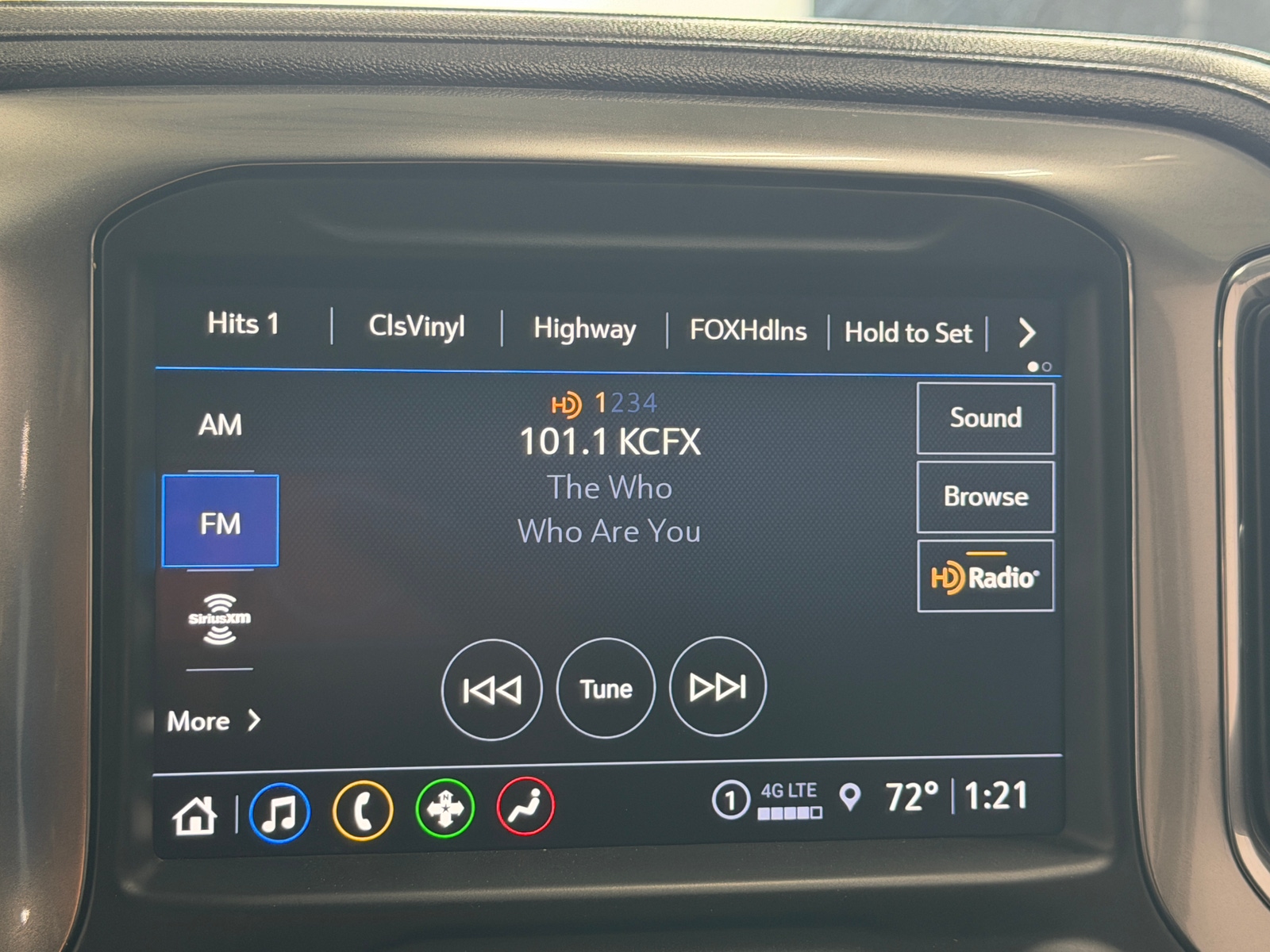 Thumbnail: 2021 Chevrolet Silverado 1500 - 3