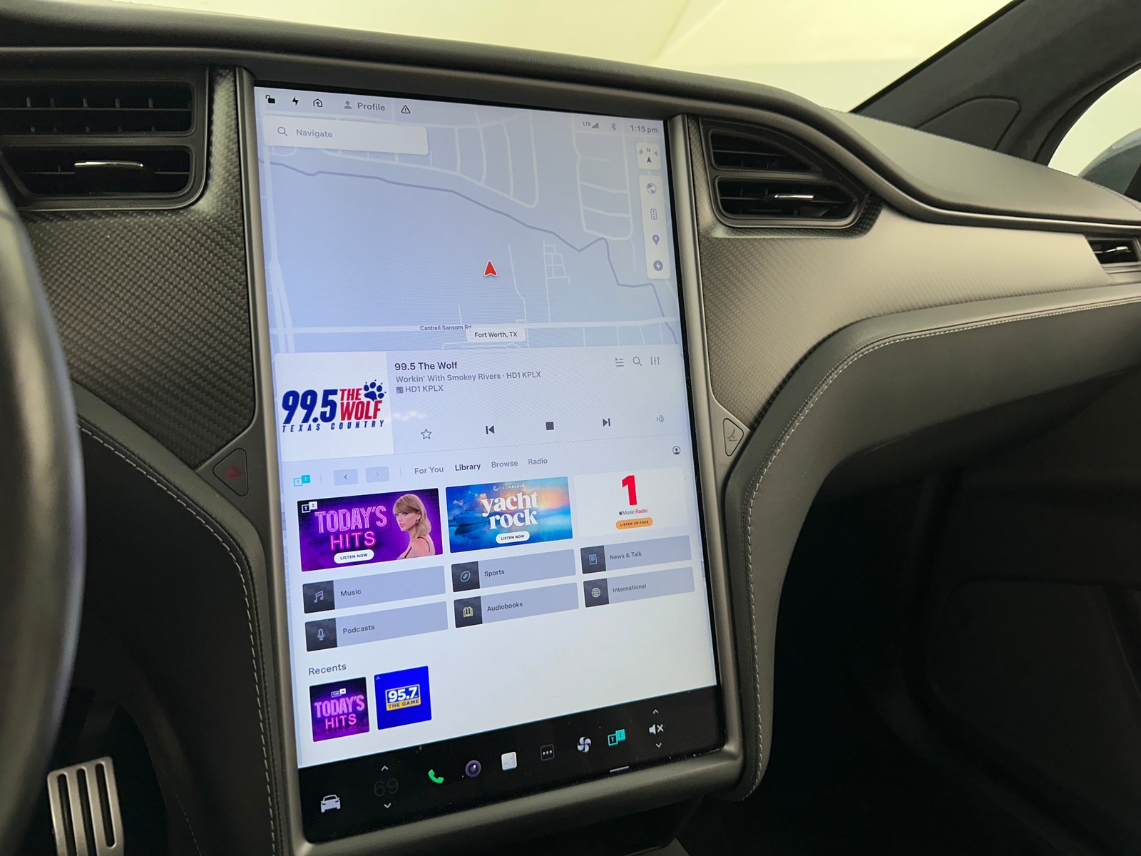Thumbnail: 2019 Tesla Model X - 3