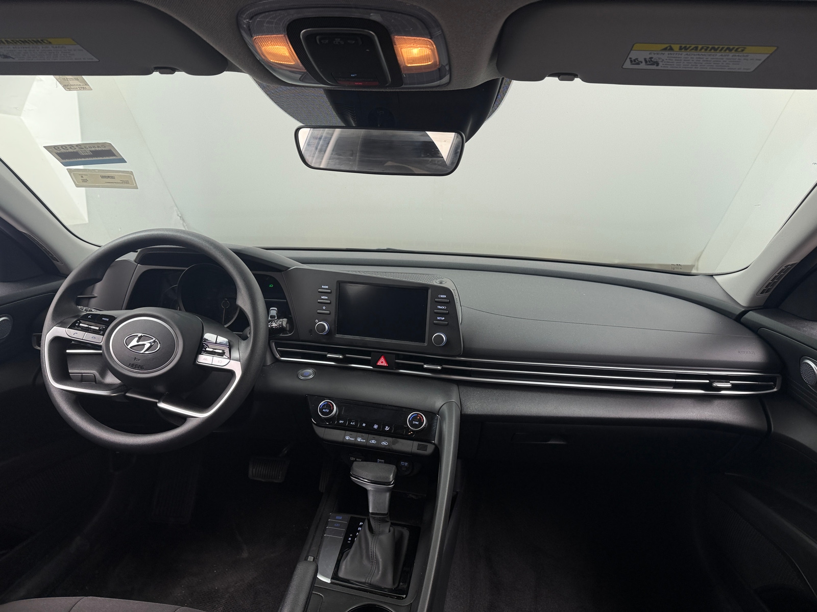 Thumbnail: 2023 Hyundai Elantra - 3