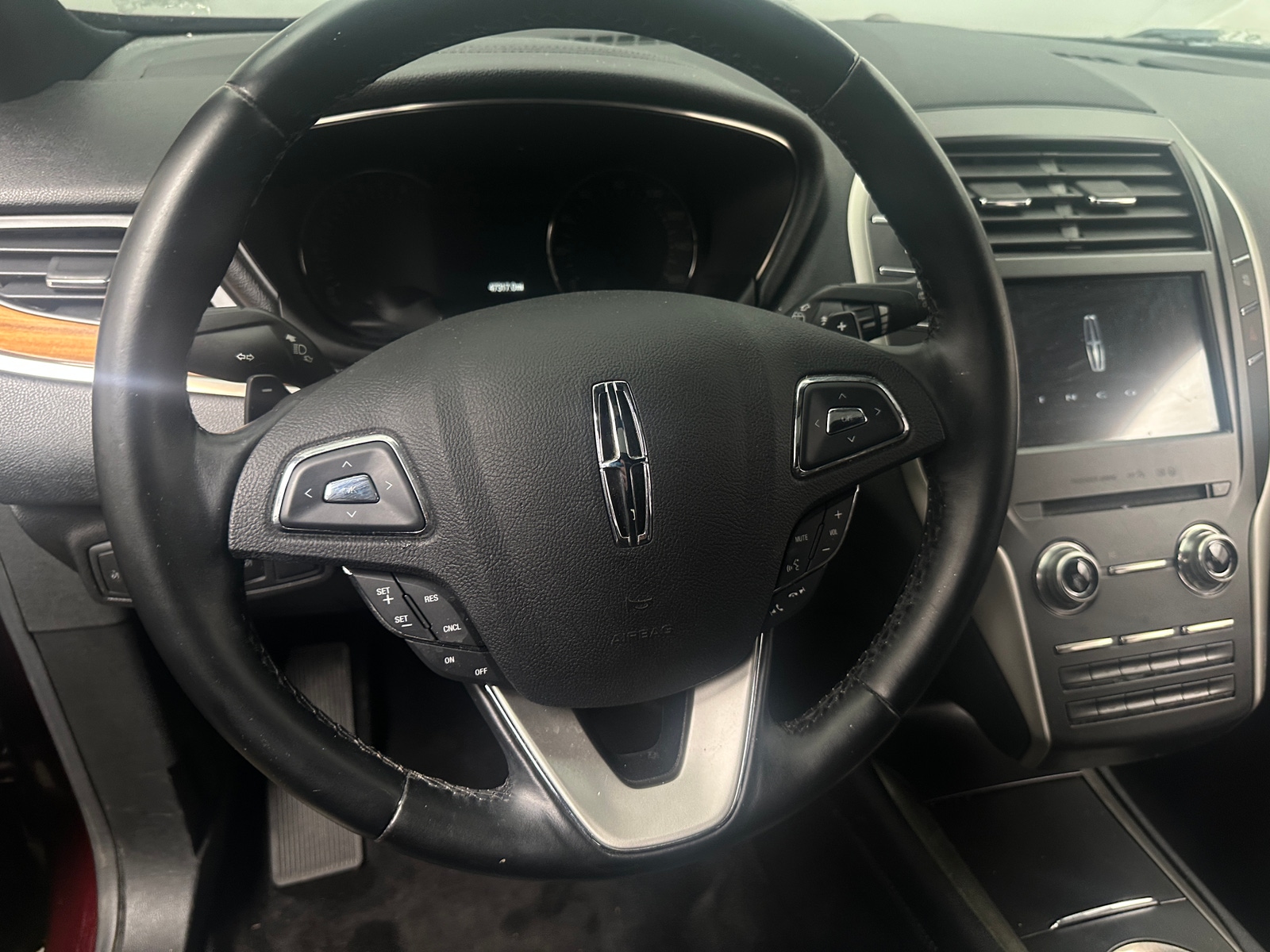 Thumbnail: 2017 Lincoln MKC - 4
