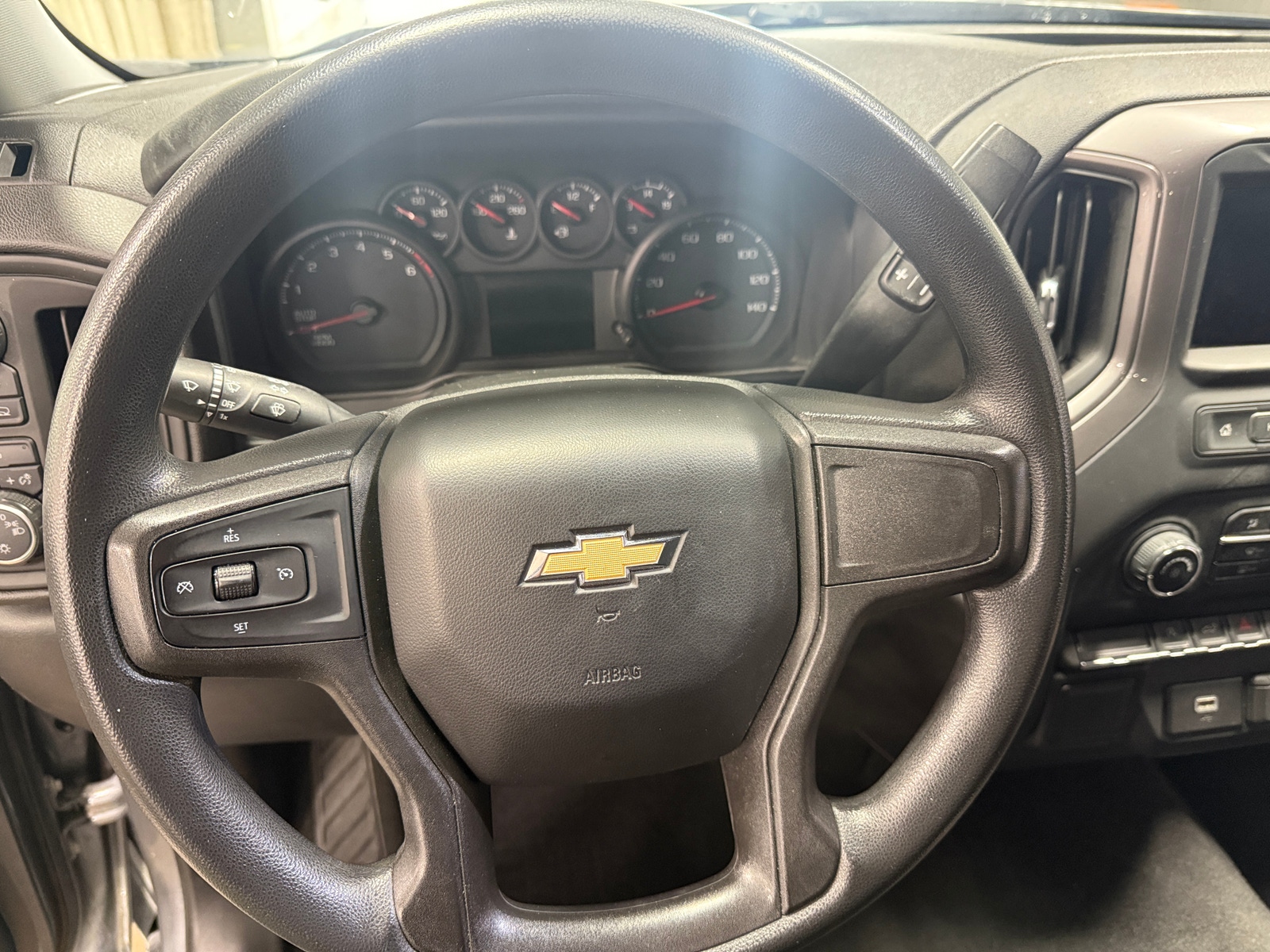 Thumbnail: 2020 Chevrolet Silverado 1500 - 5