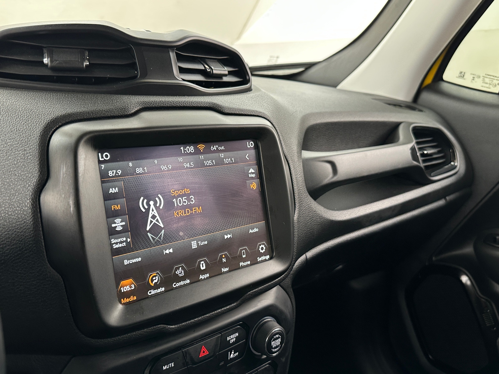 Thumbnail: 2023 Jeep Renegade - 4