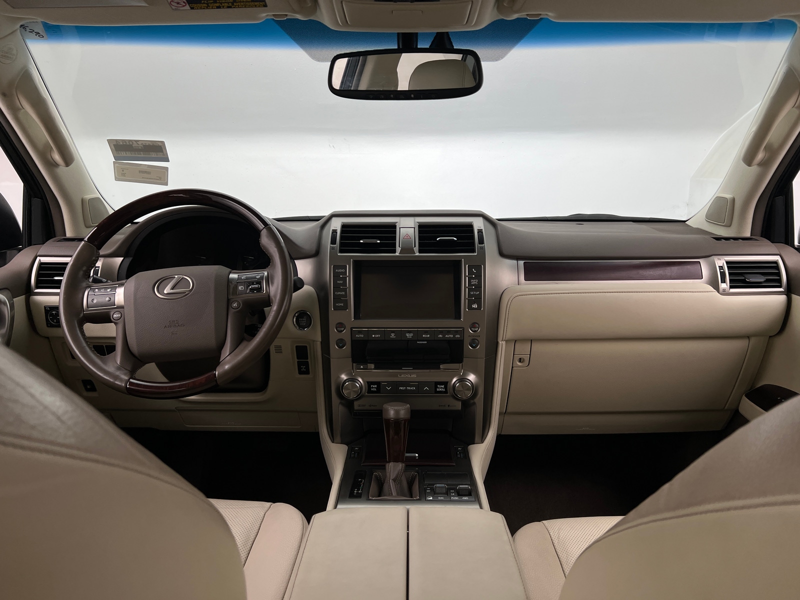 Thumbnail: 2017 Lexus GX - 2