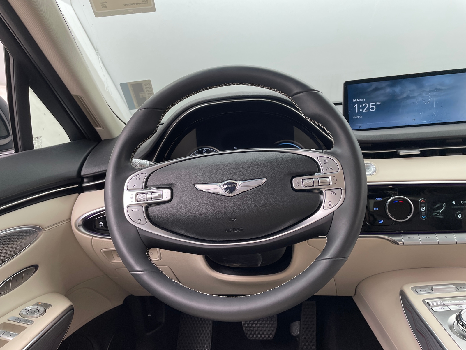 Thumbnail: 2023 Genesis GV70 - 4