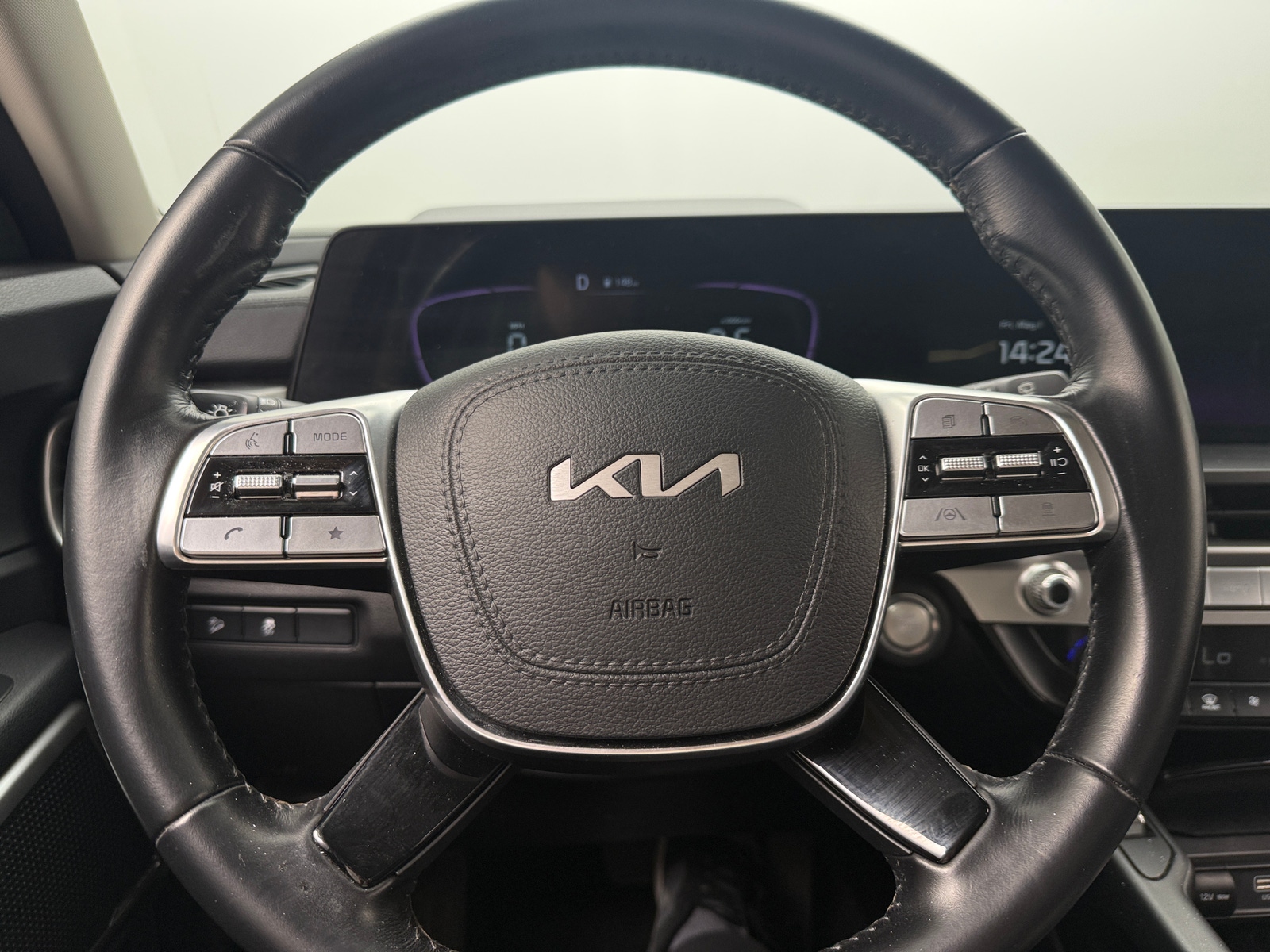 Thumbnail: 2023 Kia Telluride - 4