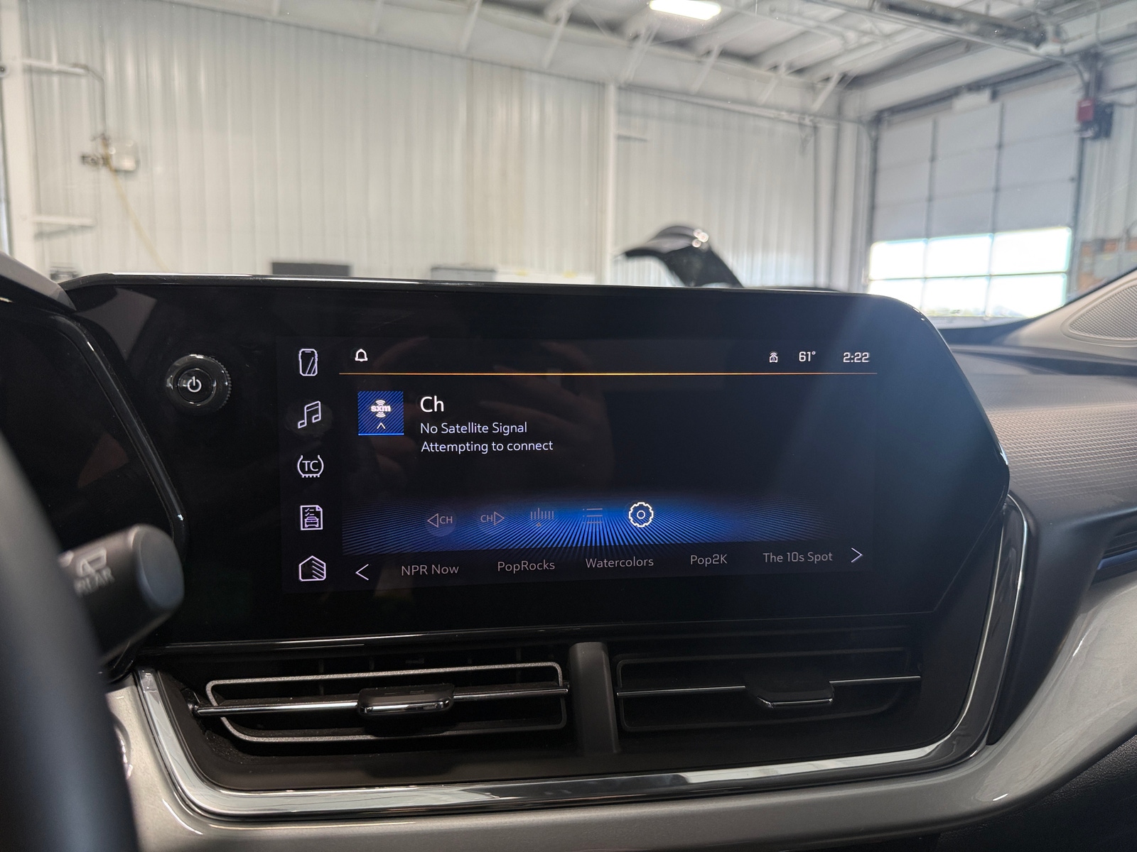 Thumbnail: 2025 Chevrolet Trax - 4