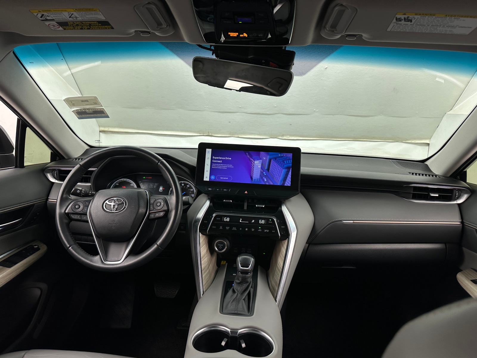 Thumbnail: 2023 Toyota Venza - 2
