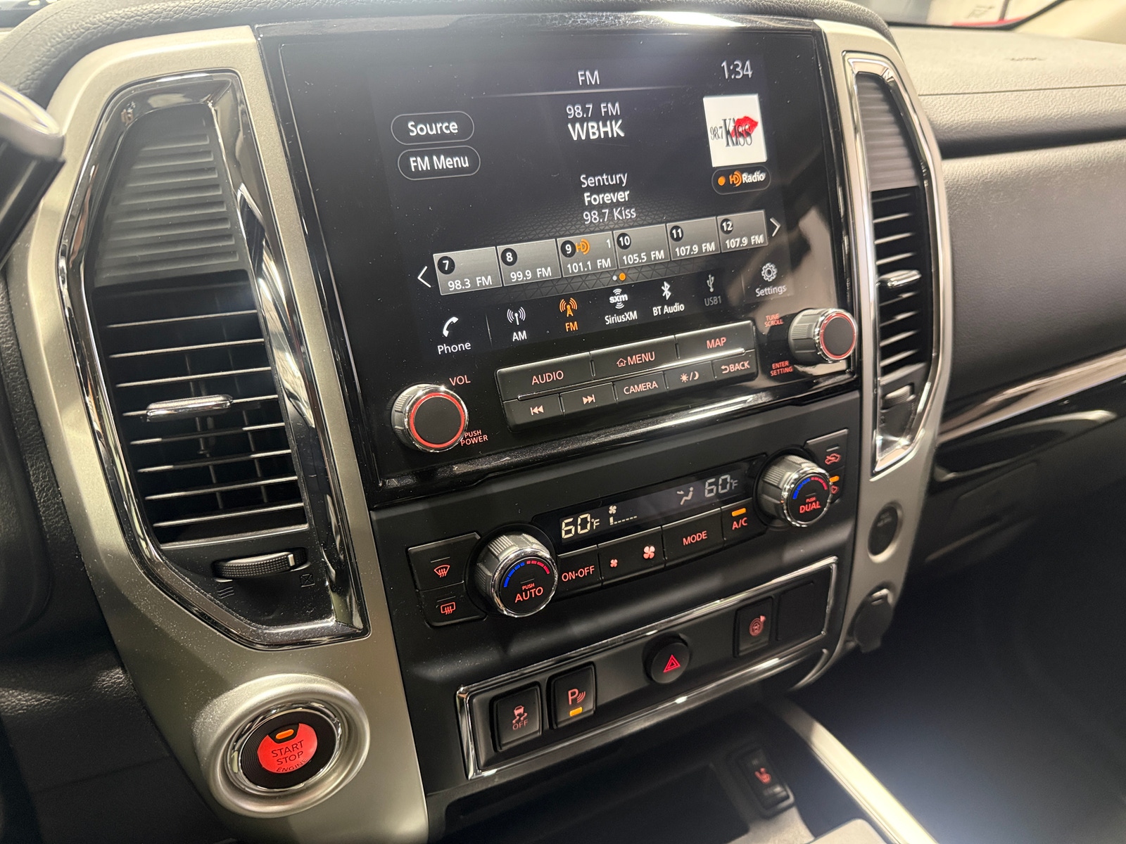 Thumbnail: 2020 Nissan Titan - 4