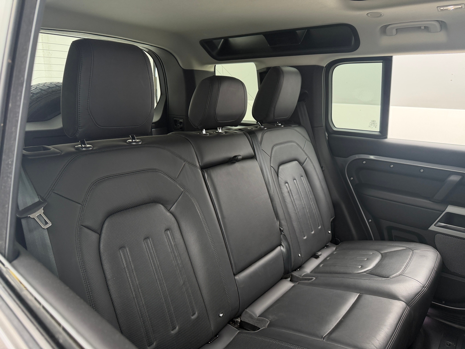 Thumbnail: 2020 Land Rover Defender - 6