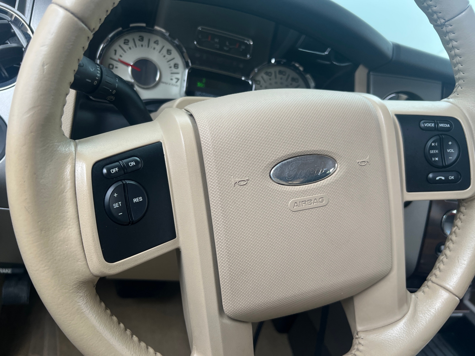 Thumbnail: 2013 Ford Expedition - 5