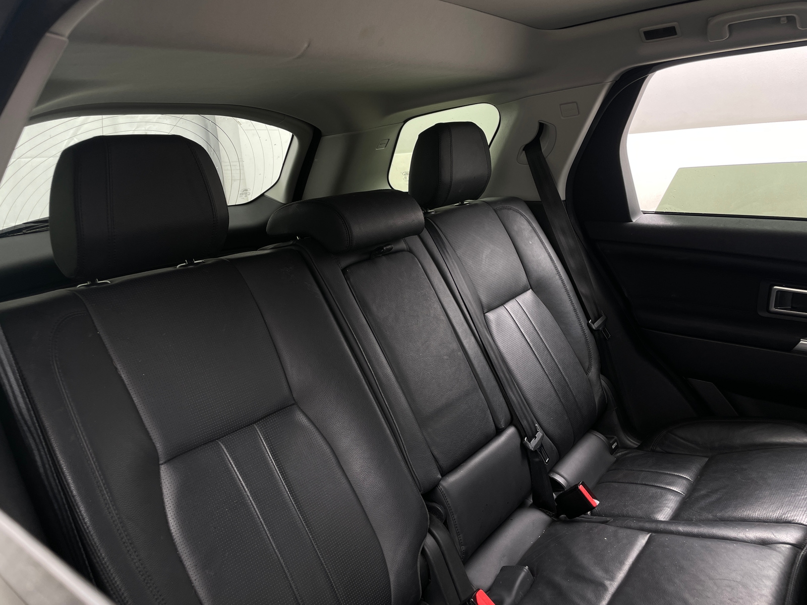 Thumbnail: 2019 Land Rover Discovery Sport - 5