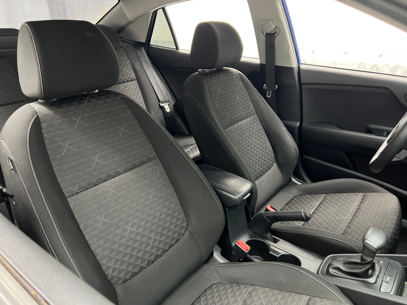 Thumbnail: 2020 Kia Rio - 2