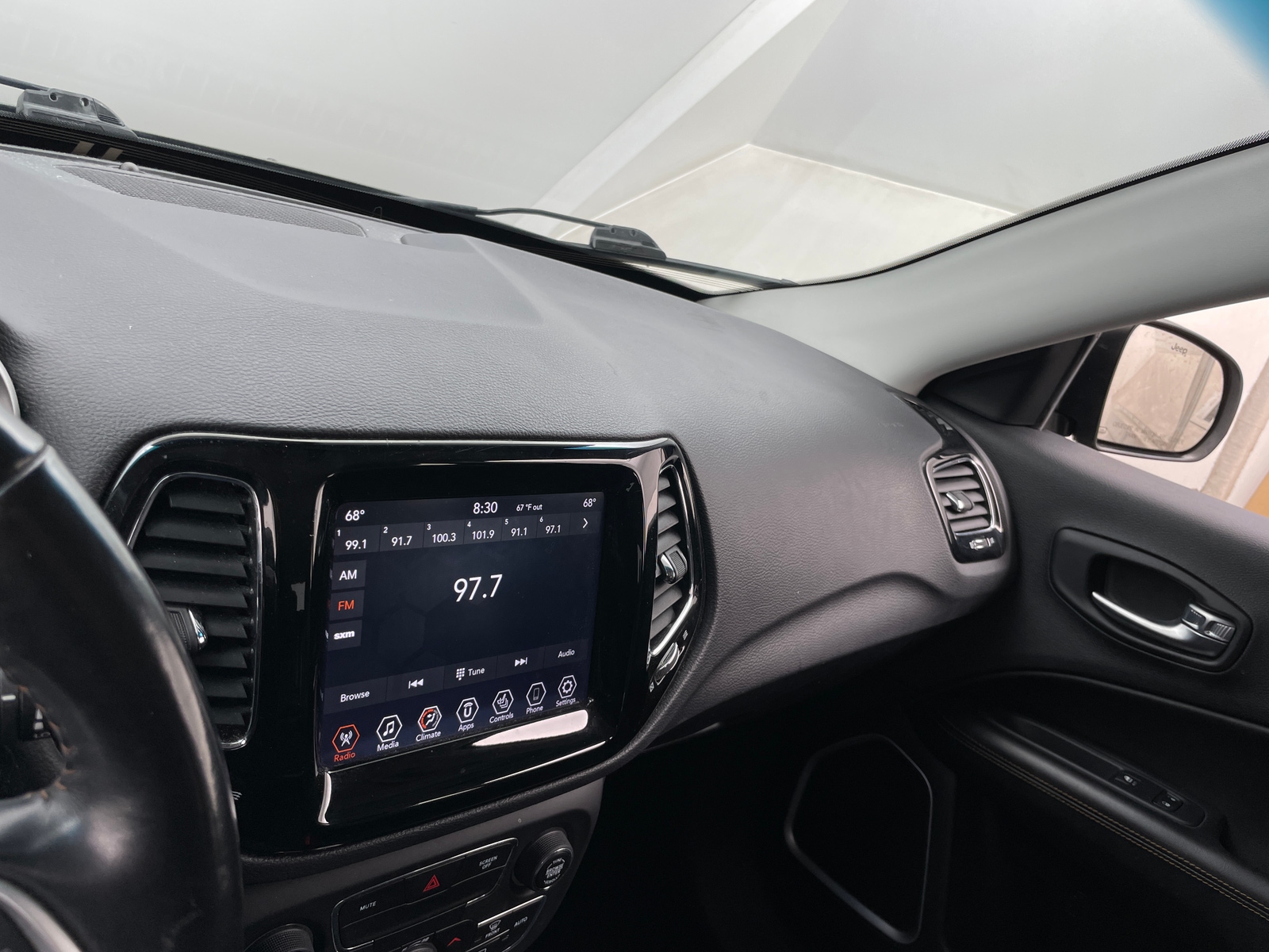 Thumbnail: 2019 Jeep Compass - 3