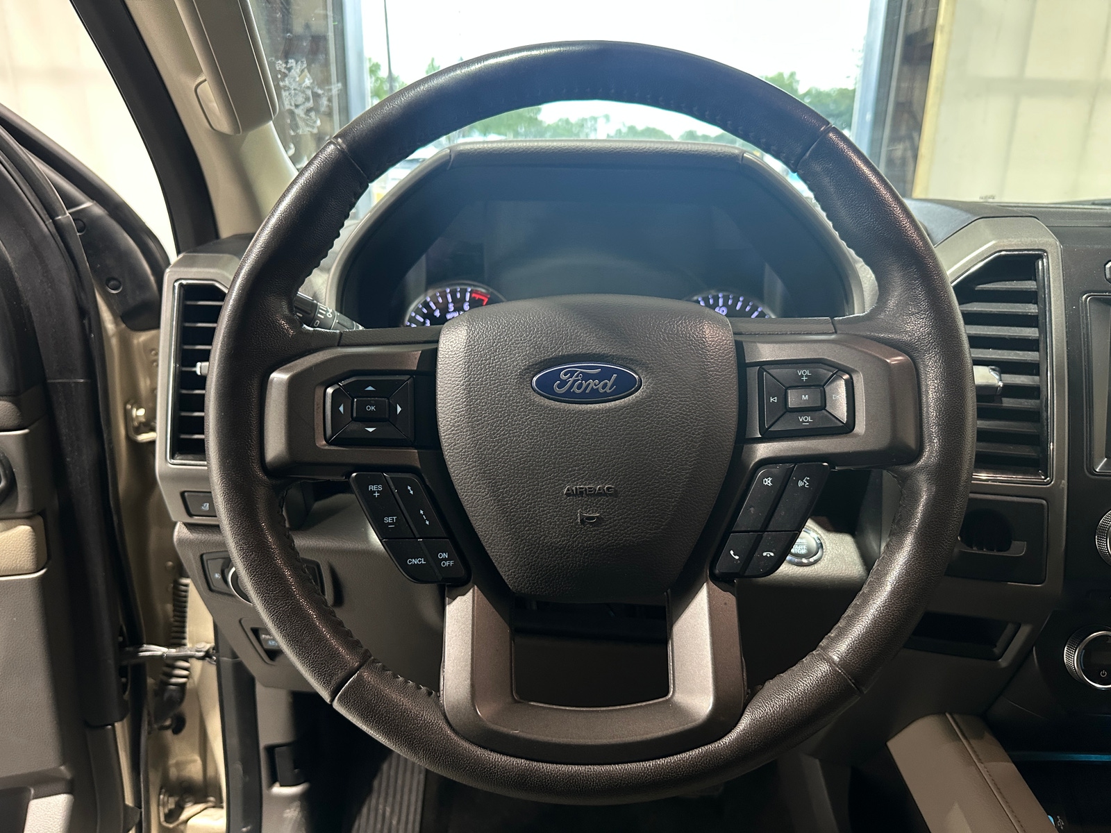 Thumbnail: 2018 Ford Expedition - 5