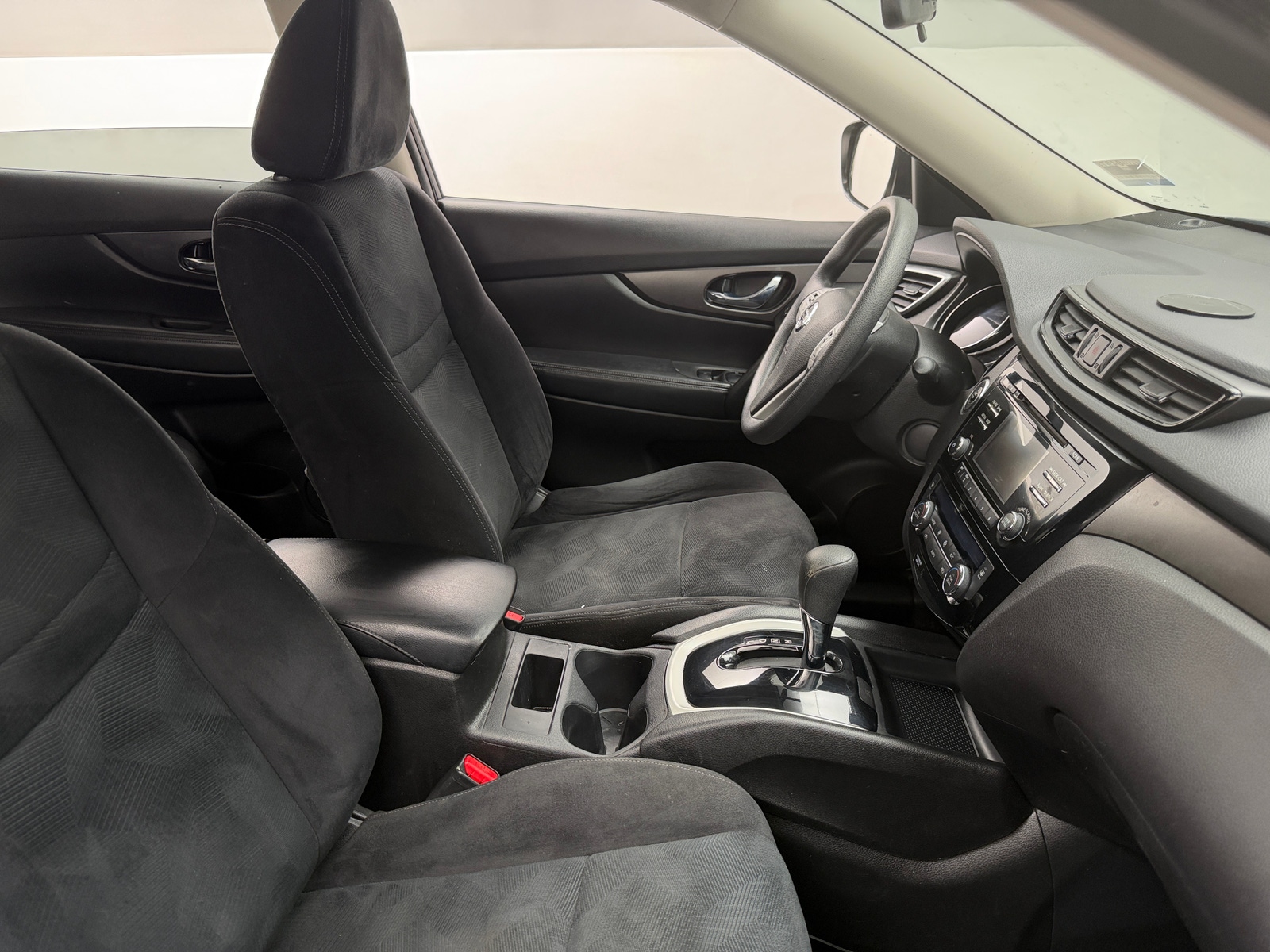 Thumbnail: 2016 Nissan Rogue - 2