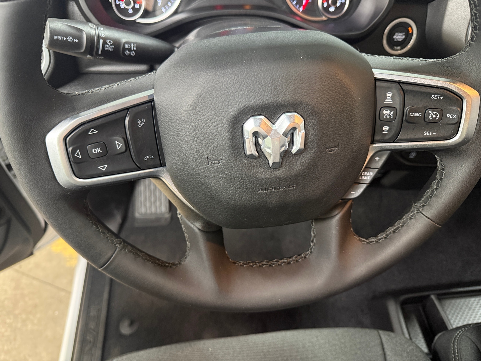 Thumbnail: 2025 RAM 1500 - 5