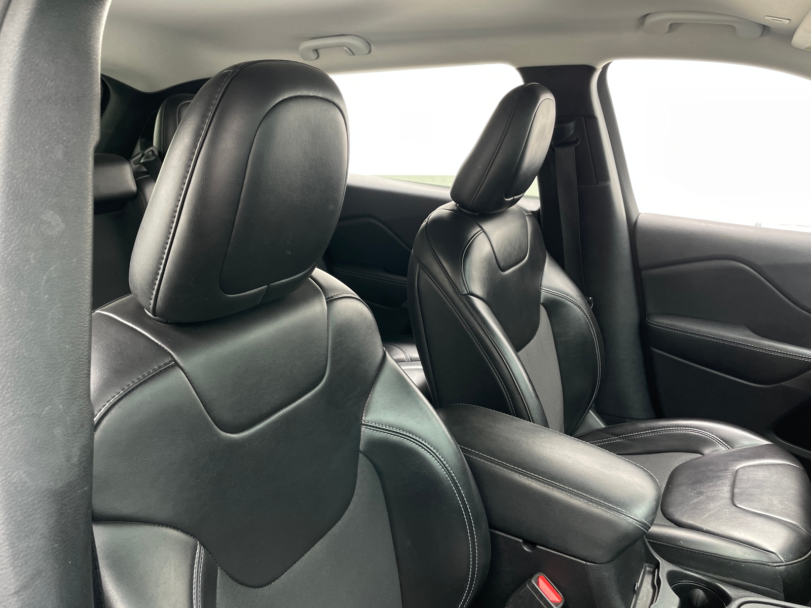 Thumbnail: 2019 Jeep Cherokee - 2