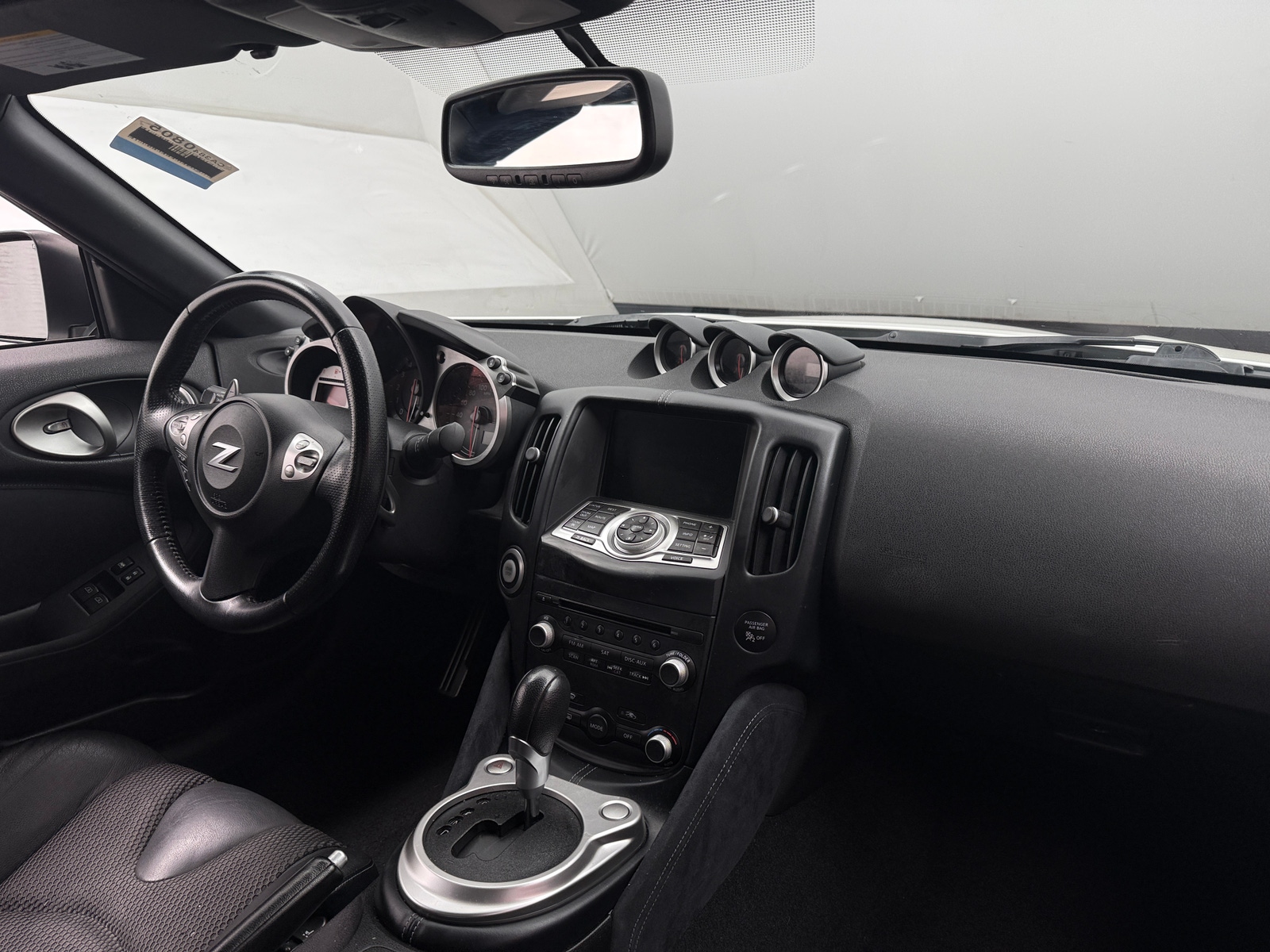 Thumbnail: 2010 Nissan Z - 2