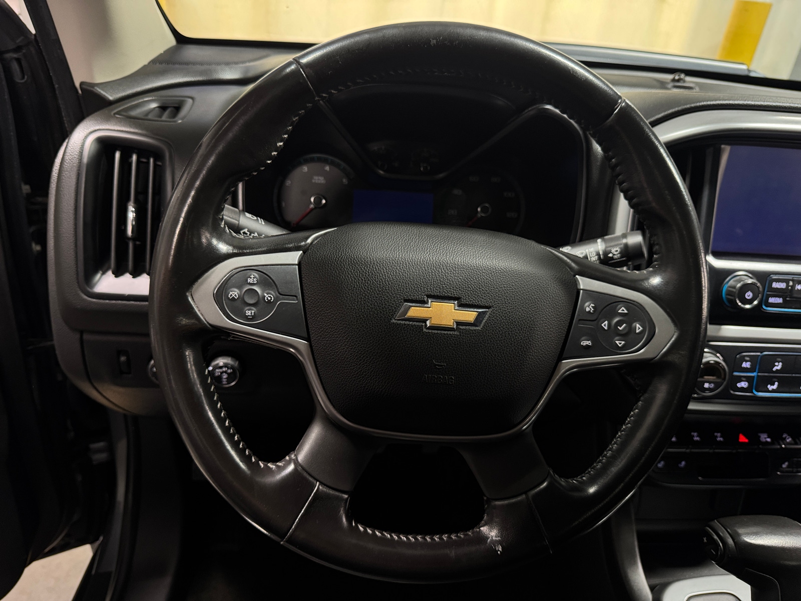Thumbnail: 2018 Chevrolet Colorado - 4