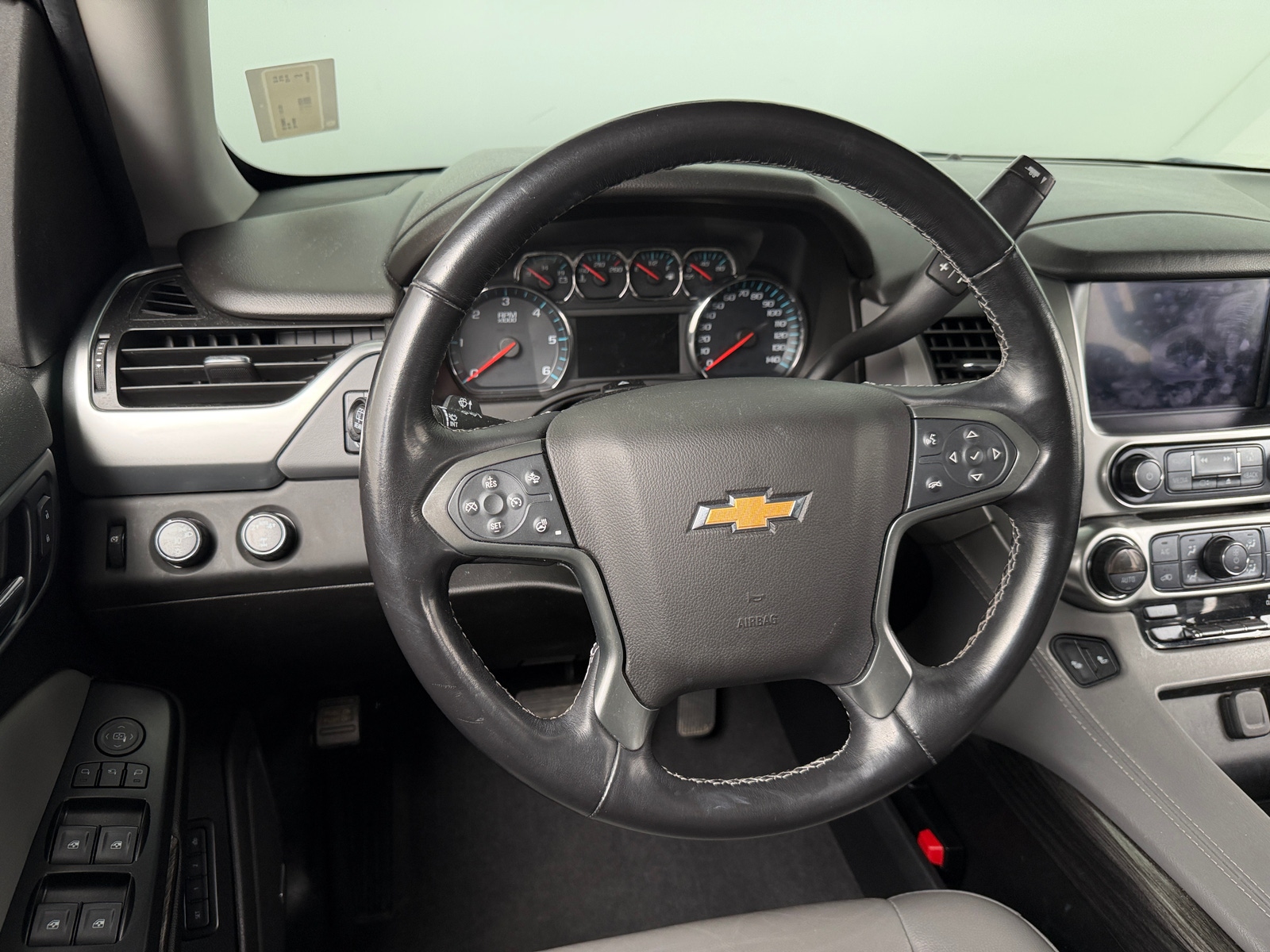 Thumbnail: 2019 Chevrolet Tahoe - 4