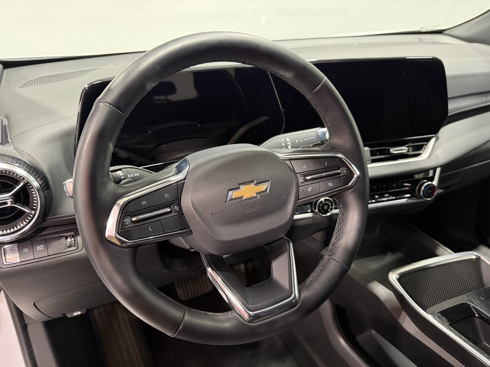 Thumbnail: 2025 Chevrolet Equinox - 5