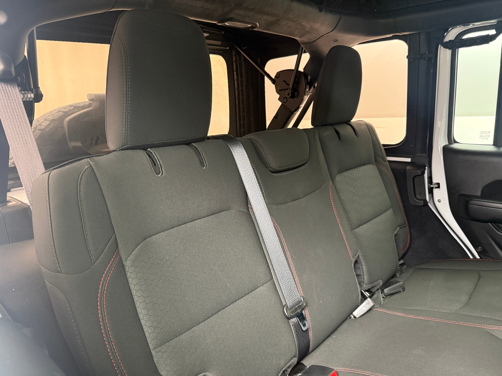 Thumbnail: 2022 Jeep Wrangler - 6