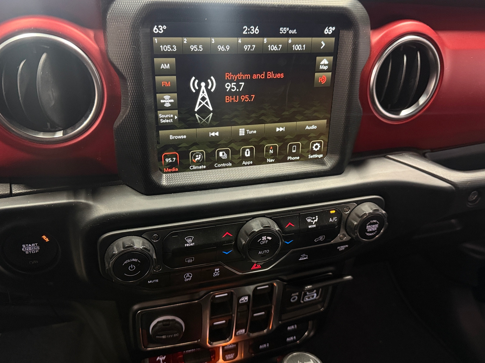 Thumbnail: 2022 Jeep Wrangler - 4