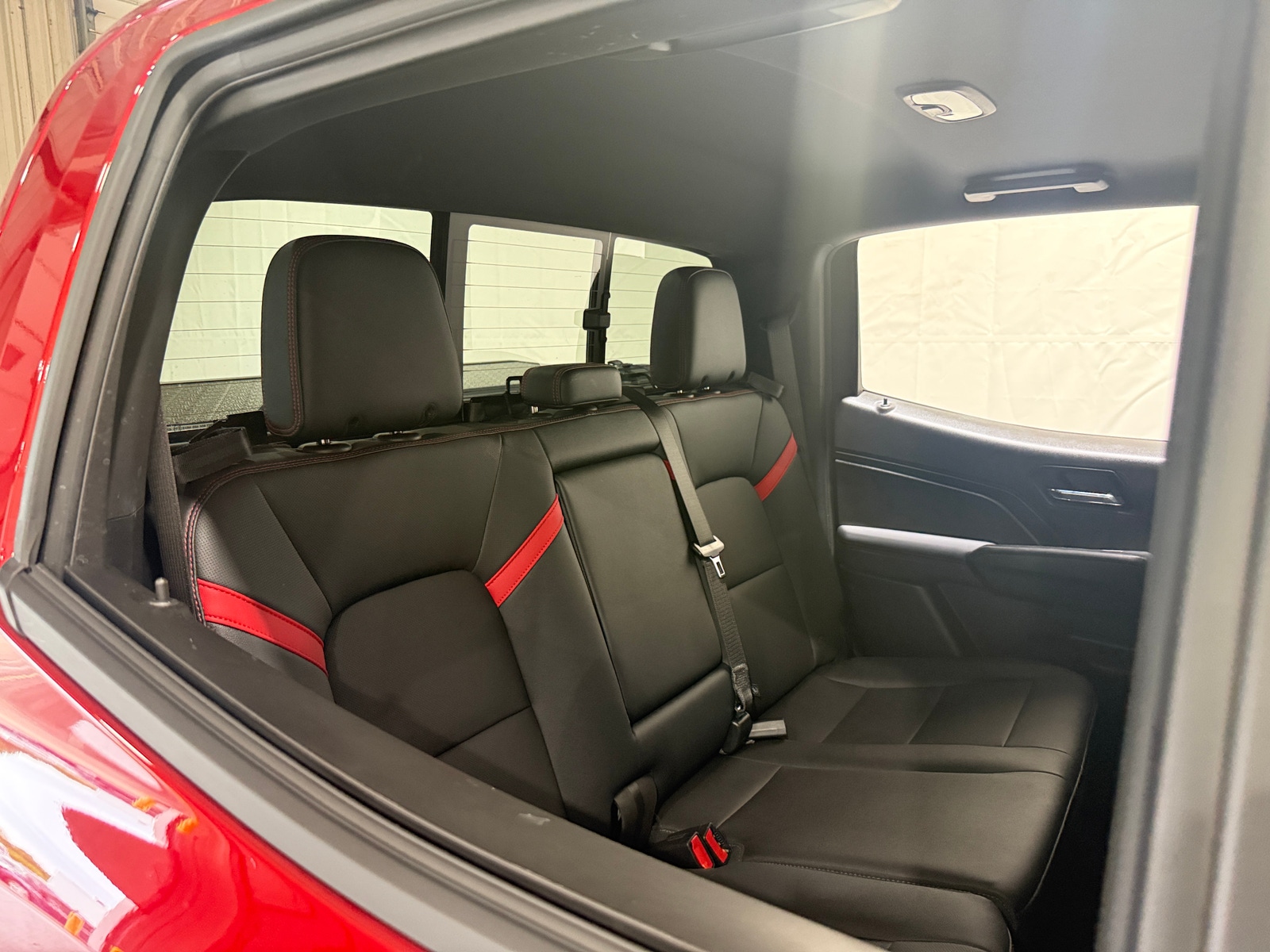 Thumbnail: 2024 Chevrolet Colorado - 6