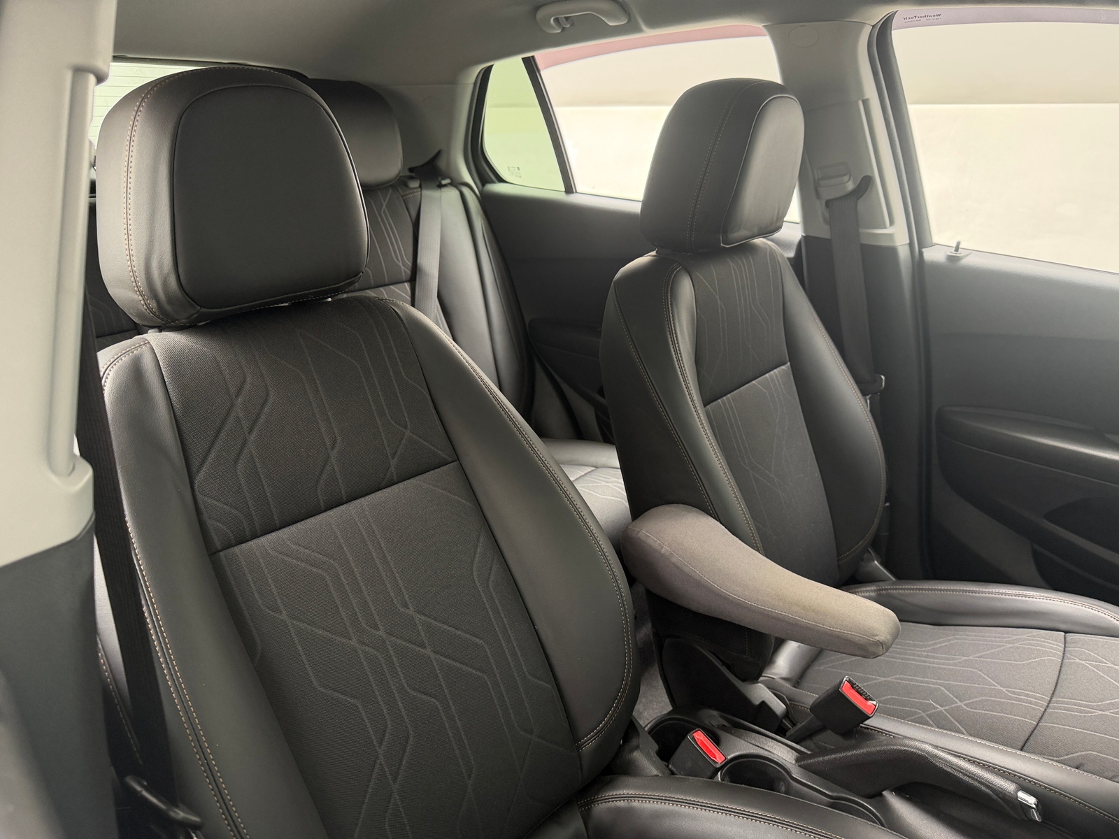 Thumbnail: 2022 Chevrolet Trax - 2