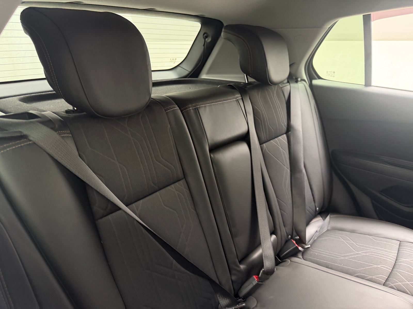Thumbnail: 2022 Chevrolet Trax - 6
