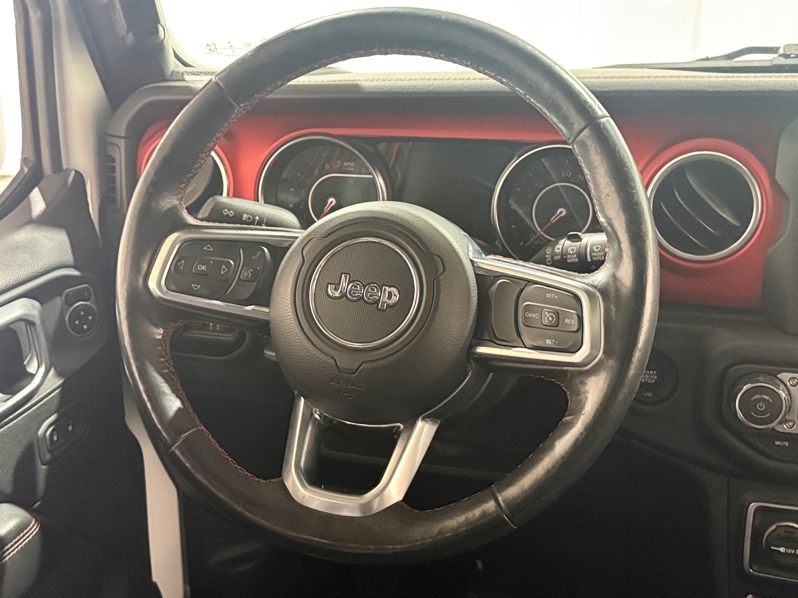 Thumbnail: 2019 Jeep Wrangler - 4