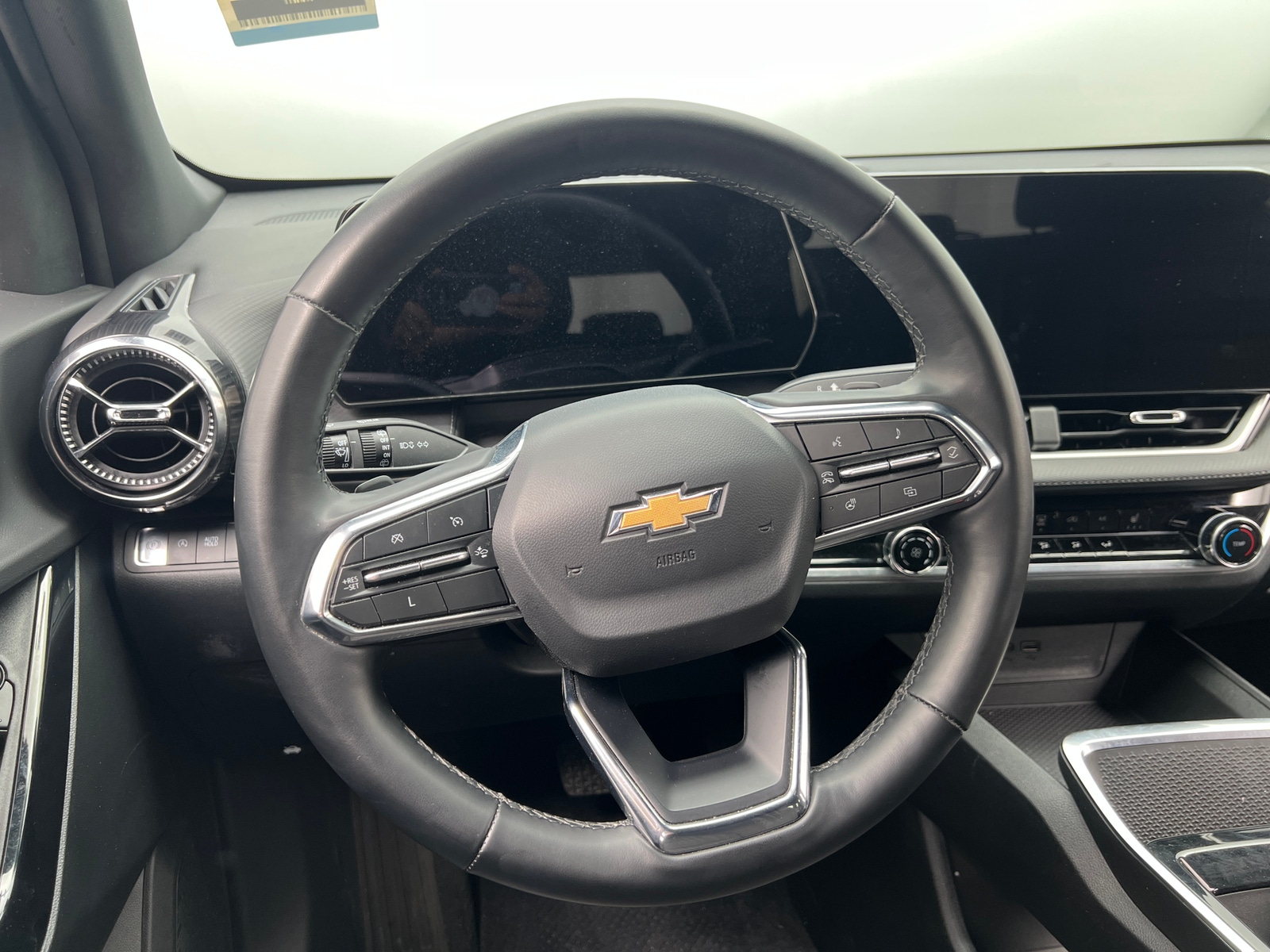 Thumbnail: 2025 Chevrolet Equinox - 5