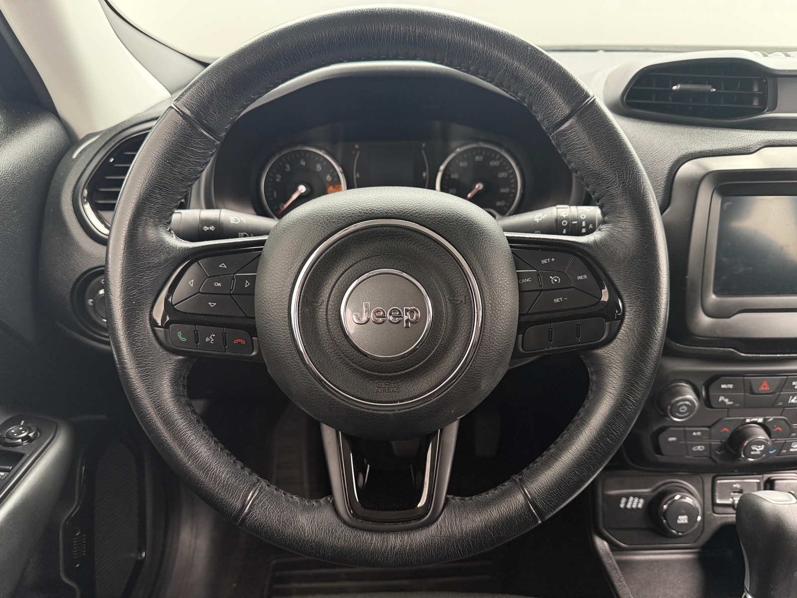 Thumbnail: 2018 Jeep Renegade - 5