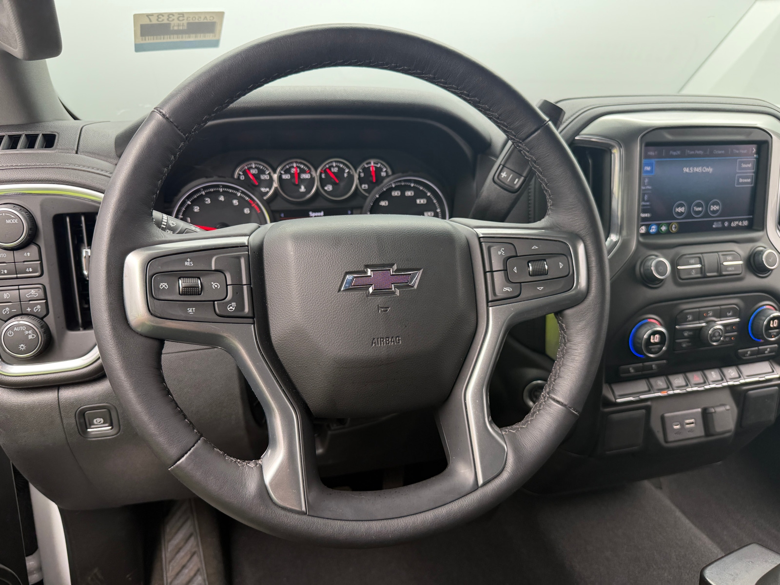 Thumbnail: 2022 Chevrolet Silverado 1500 - 5