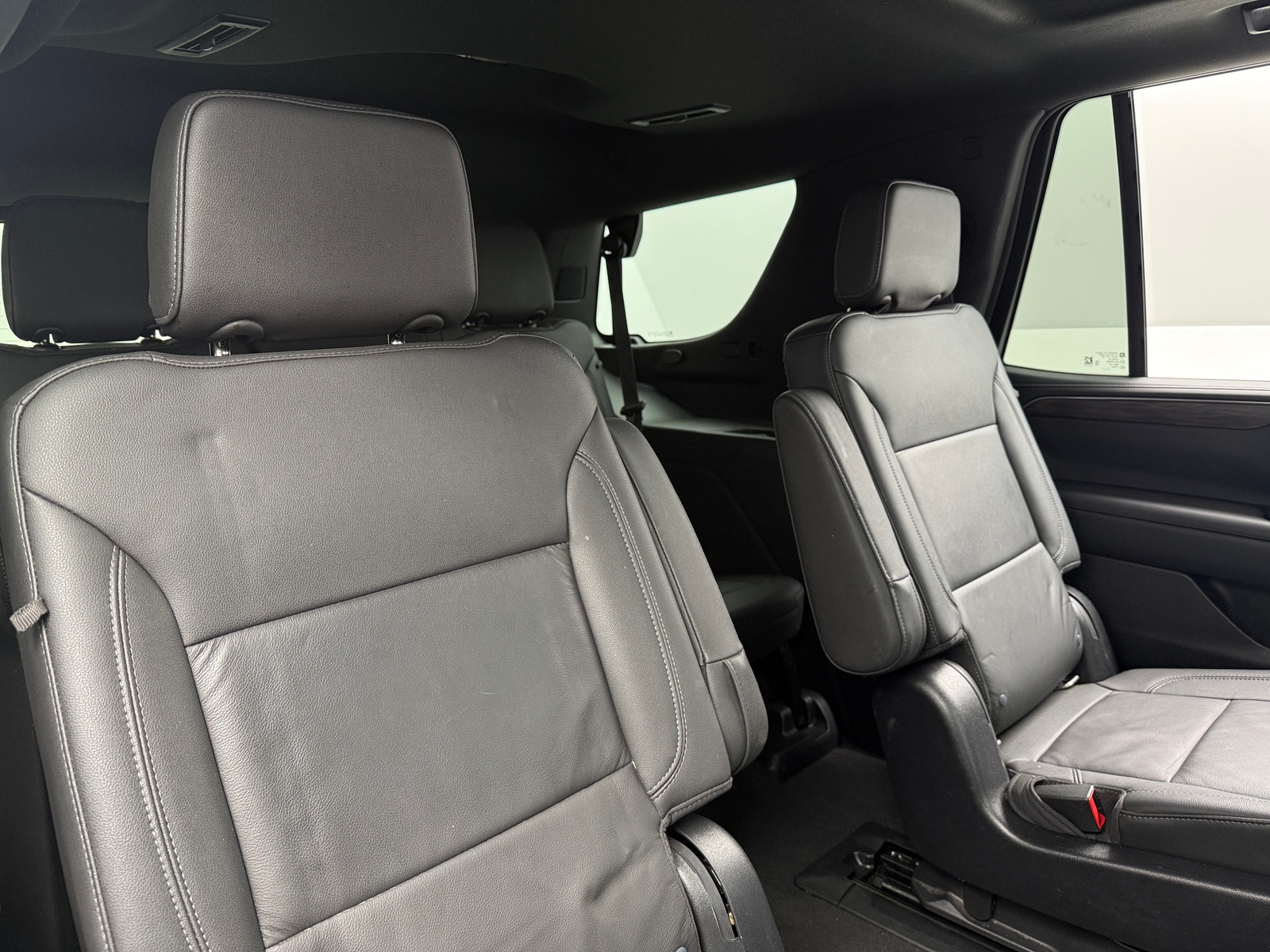 Thumbnail: 2022 Chevrolet Tahoe - 5