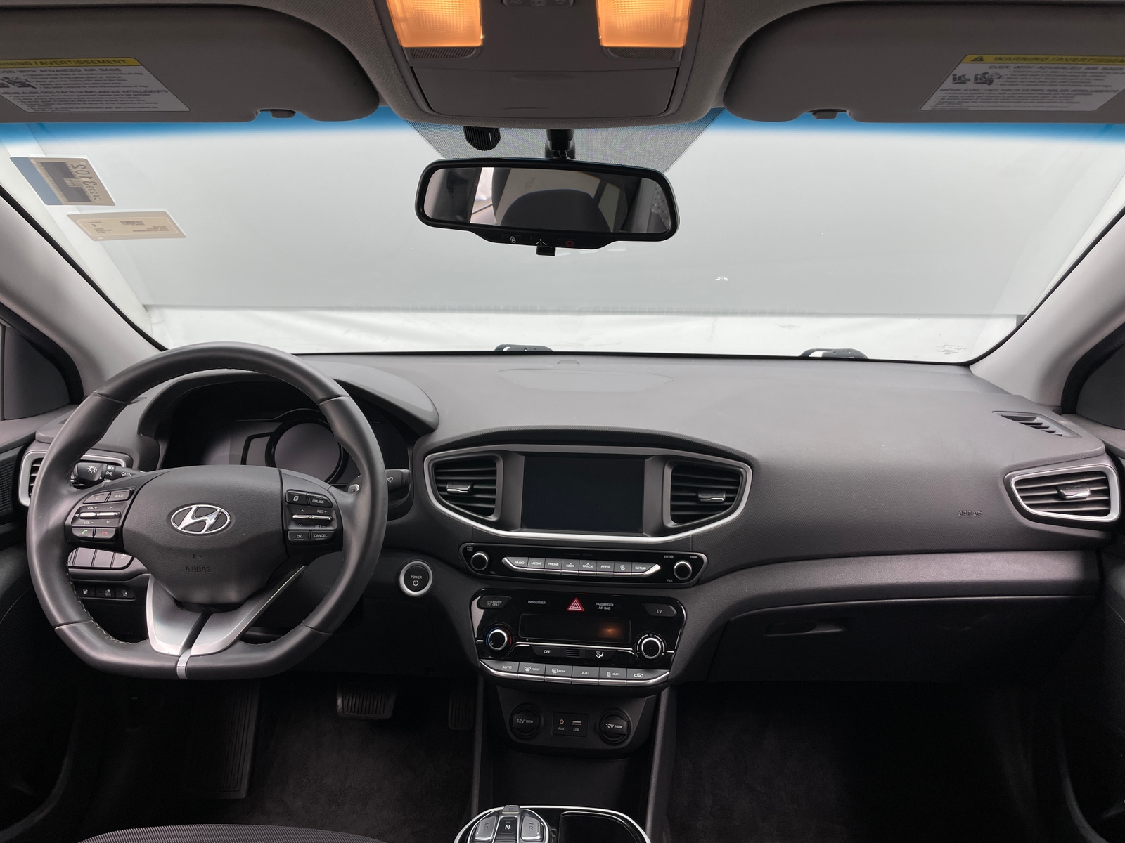 Thumbnail: 2019 Hyundai Ioniq - 3
