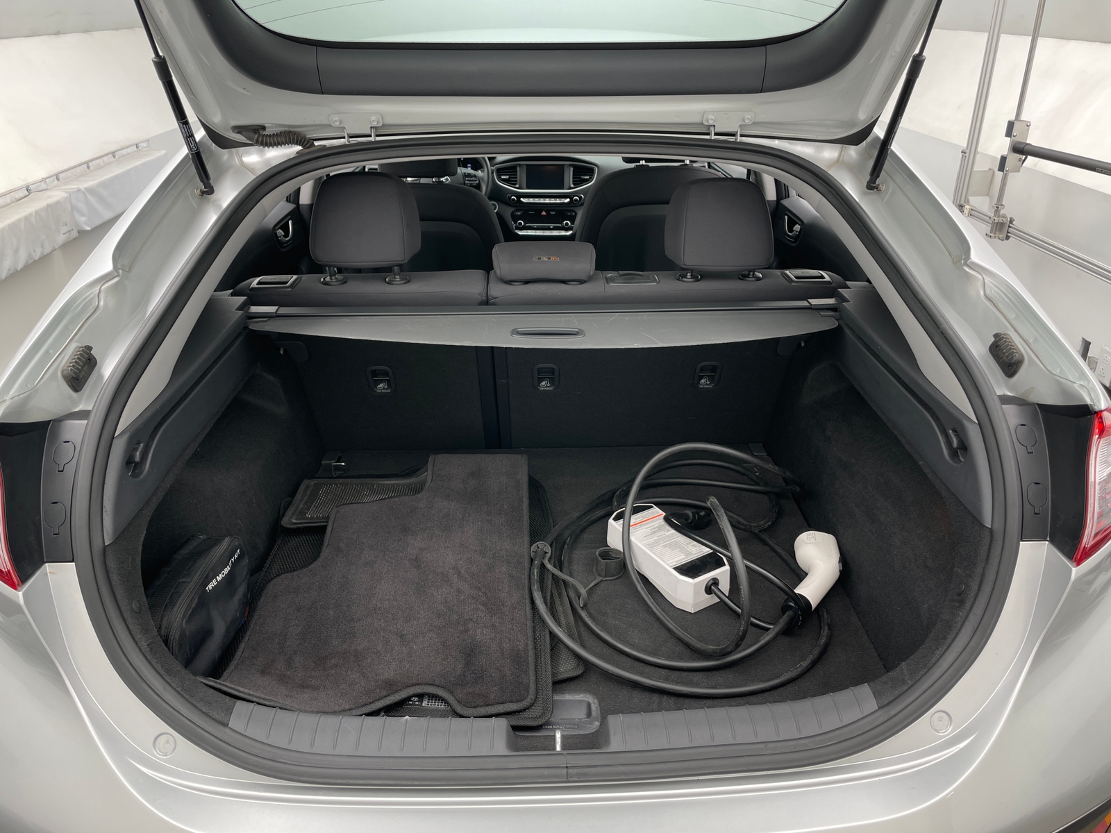 Thumbnail: 2019 Hyundai Ioniq - 7