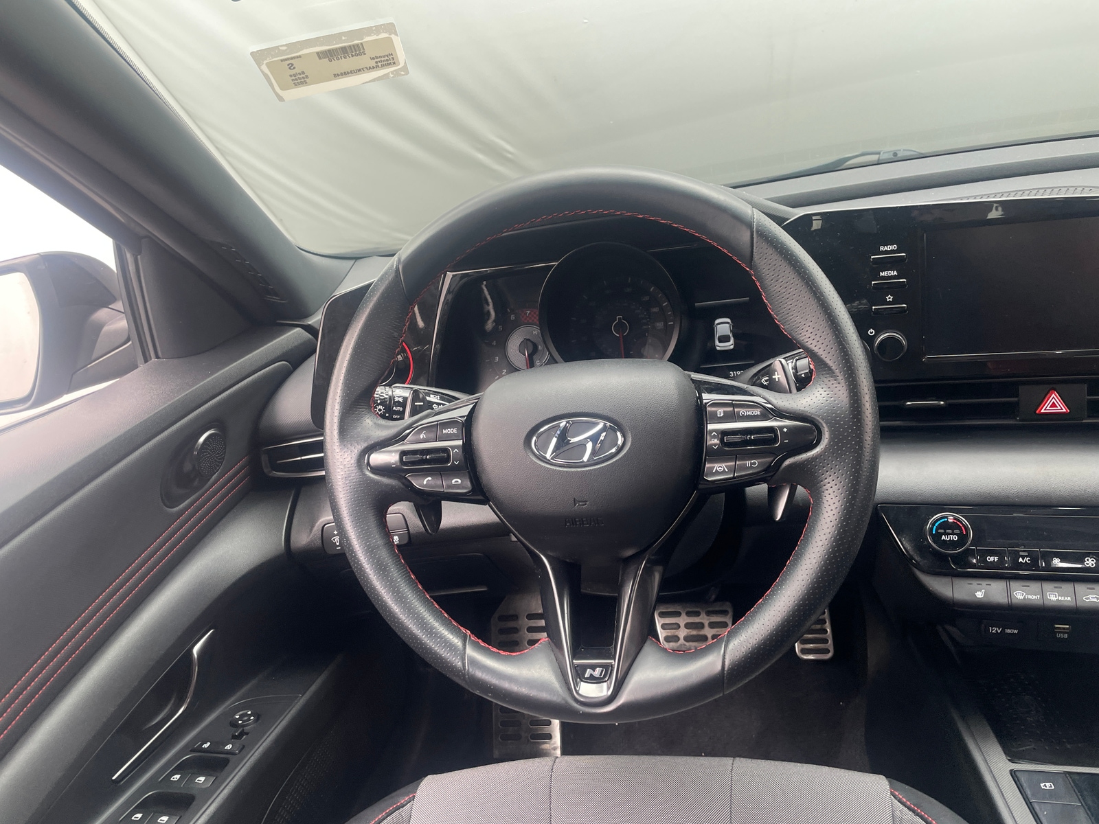 Thumbnail: 2022 Hyundai Elantra - 4