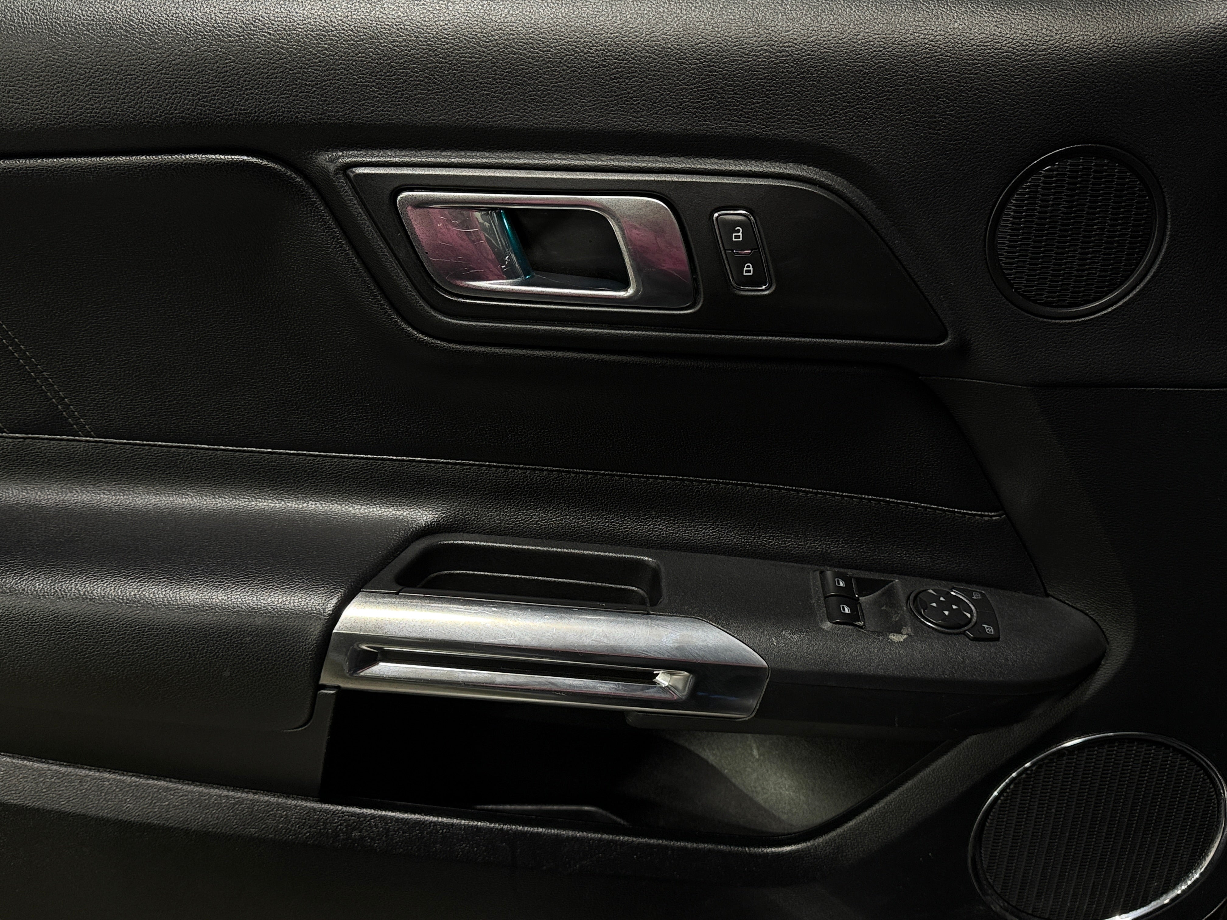 2020 Ford Mustang EcoBoost Premium - Photo 4