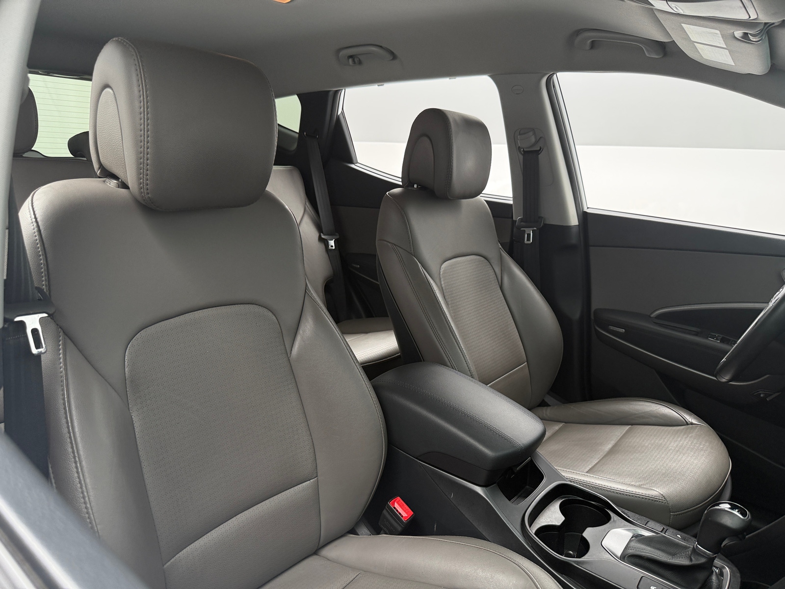 Thumbnail: 2016 Hyundai Santa Fe - 2
