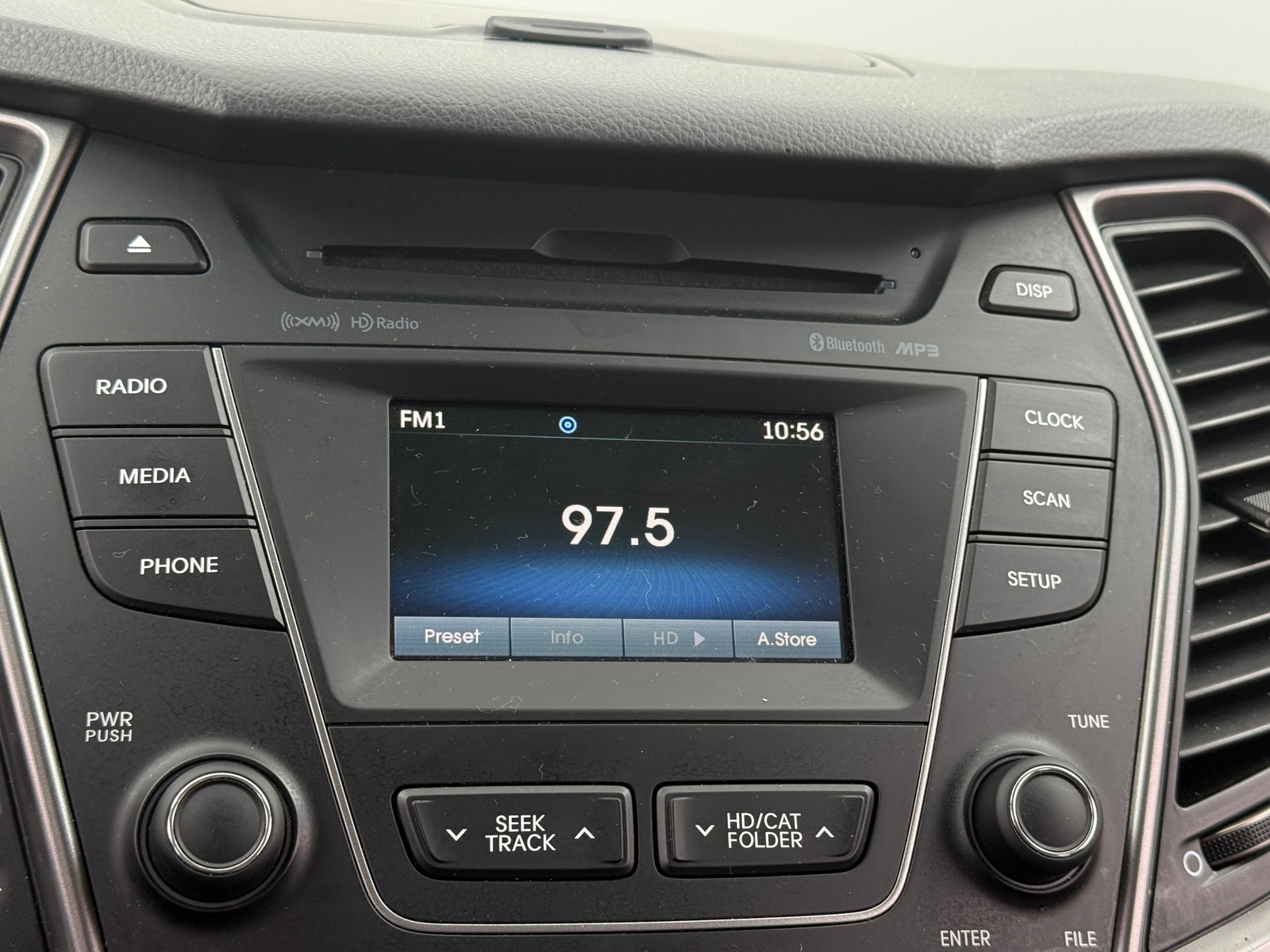 Thumbnail: 2016 Hyundai Santa Fe - 3