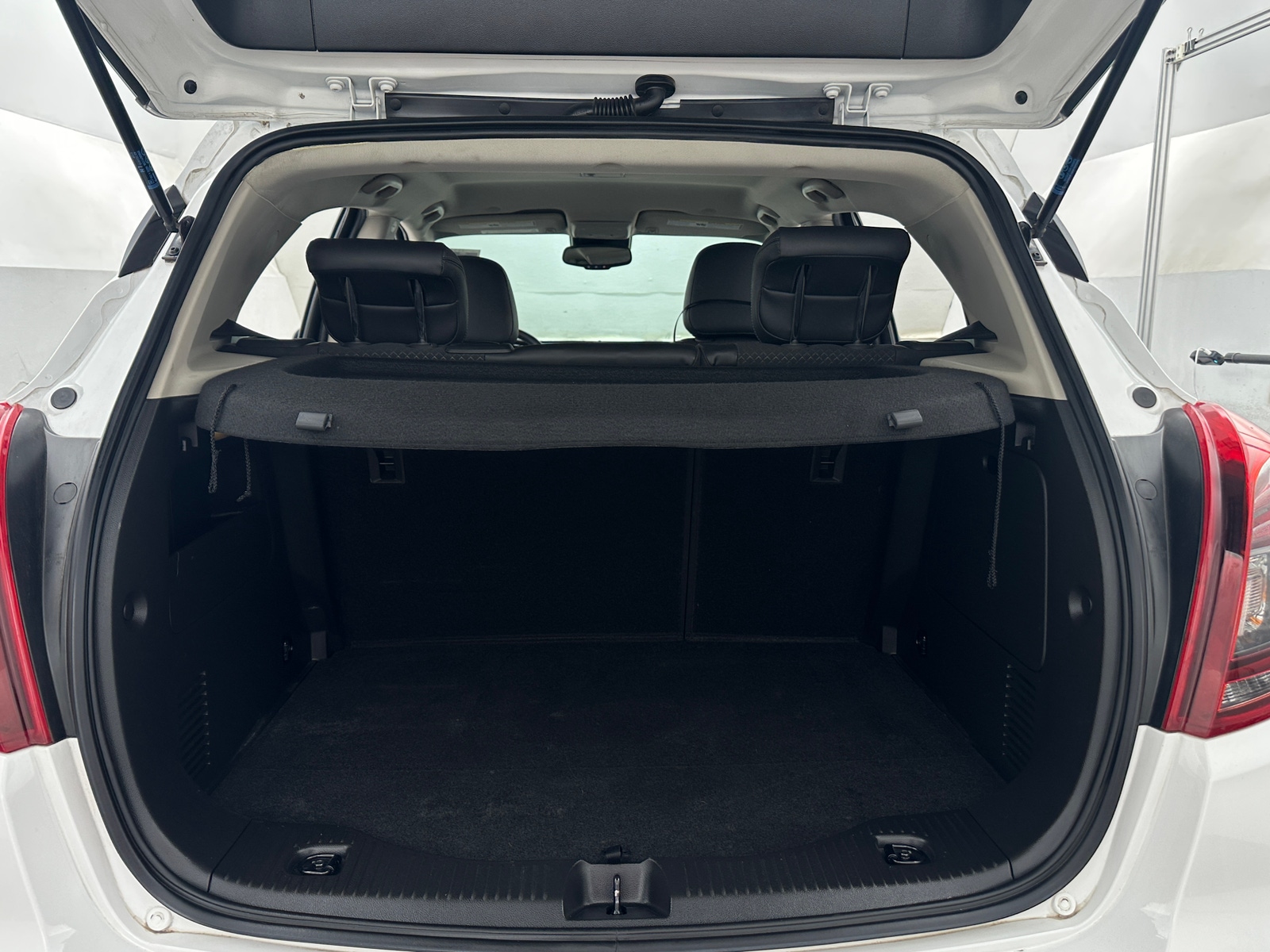 Thumbnail: 2022 Buick Encore - 7
