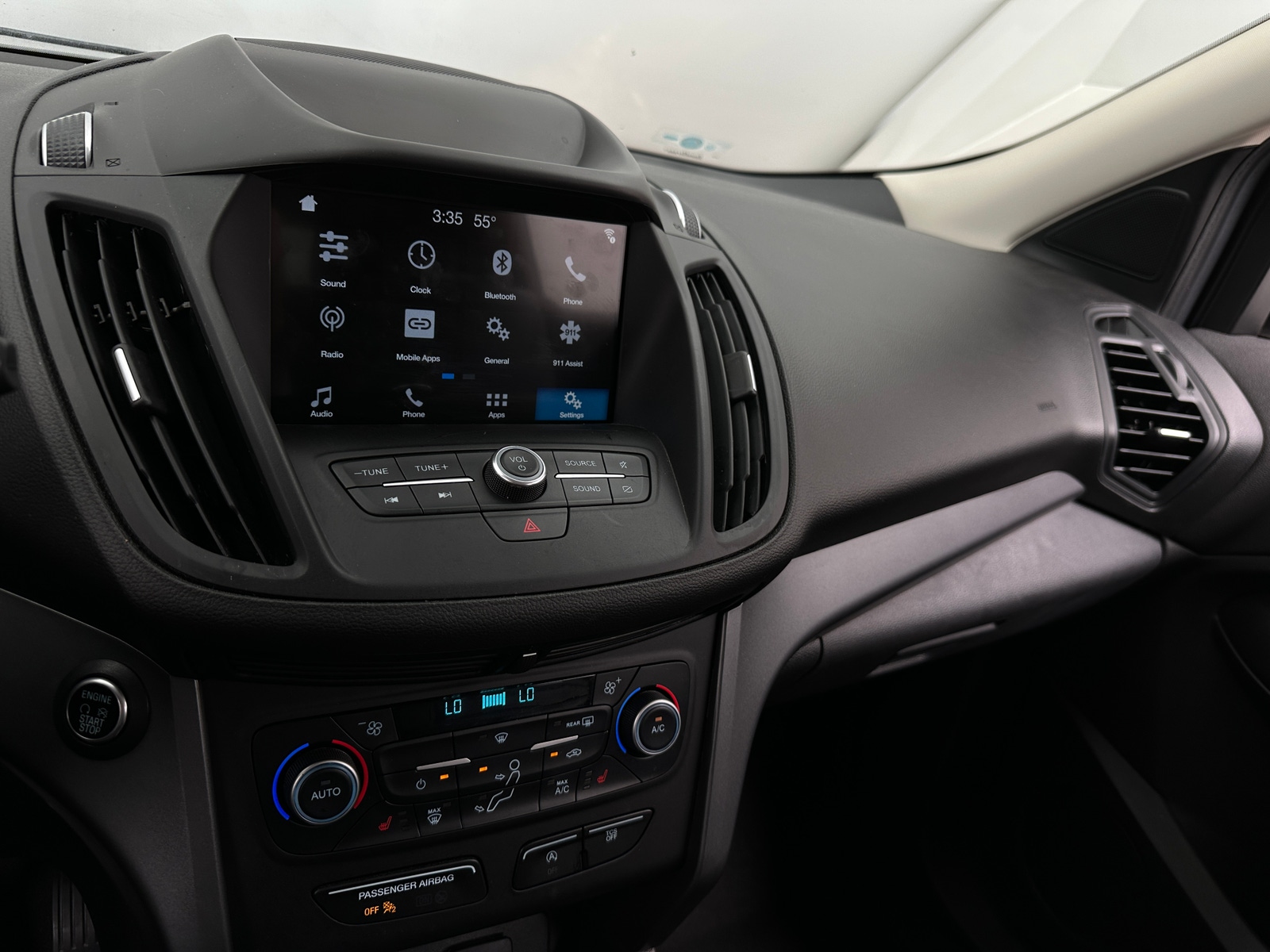 Thumbnail: 2019 Ford Escape - 4