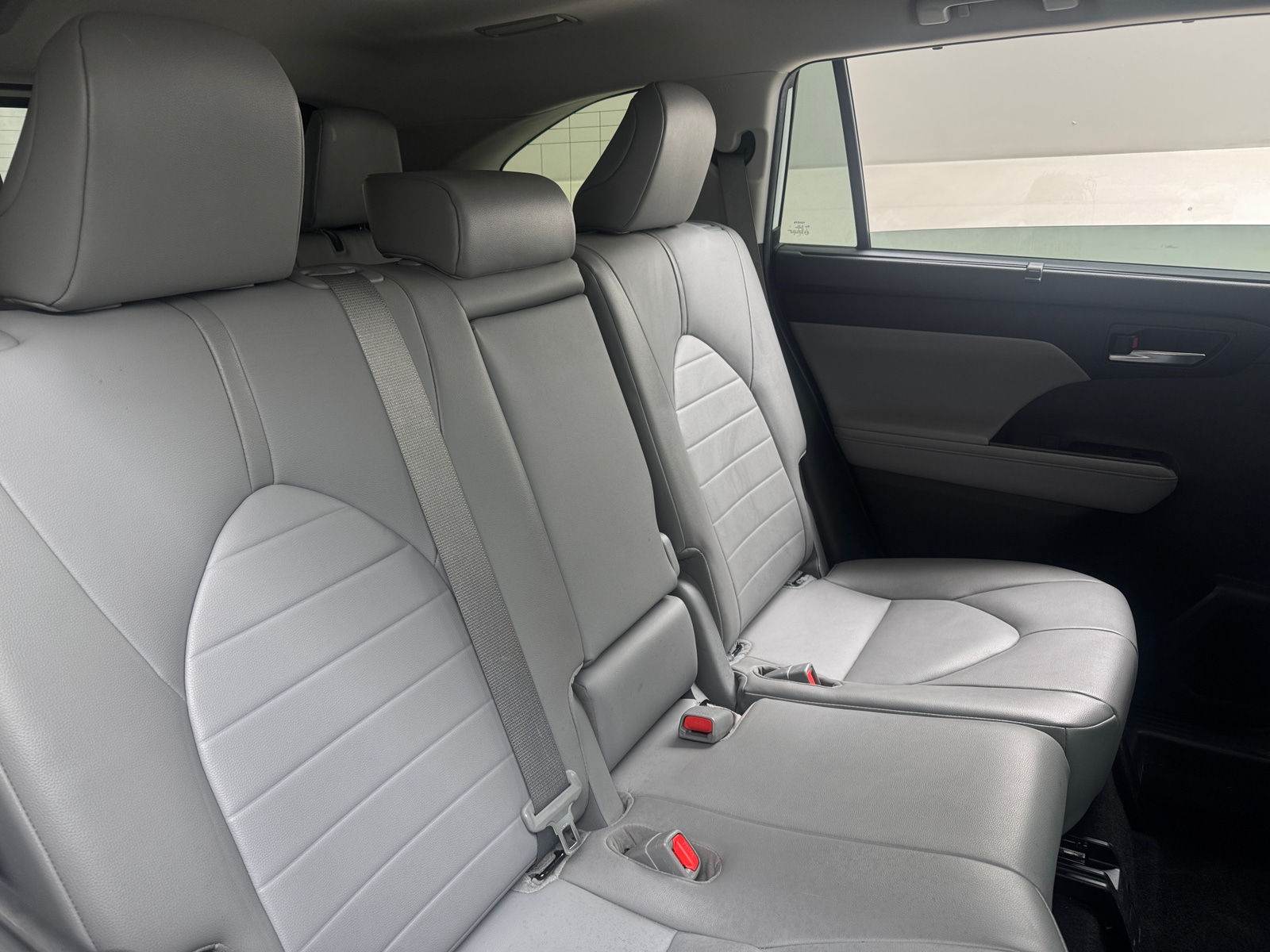 Thumbnail: 2020 Toyota Highlander - 5