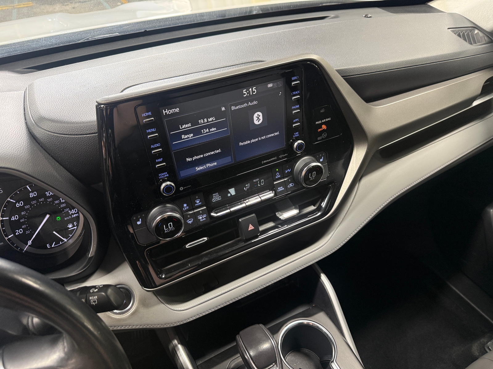 Thumbnail: 2020 Toyota Highlander - 3