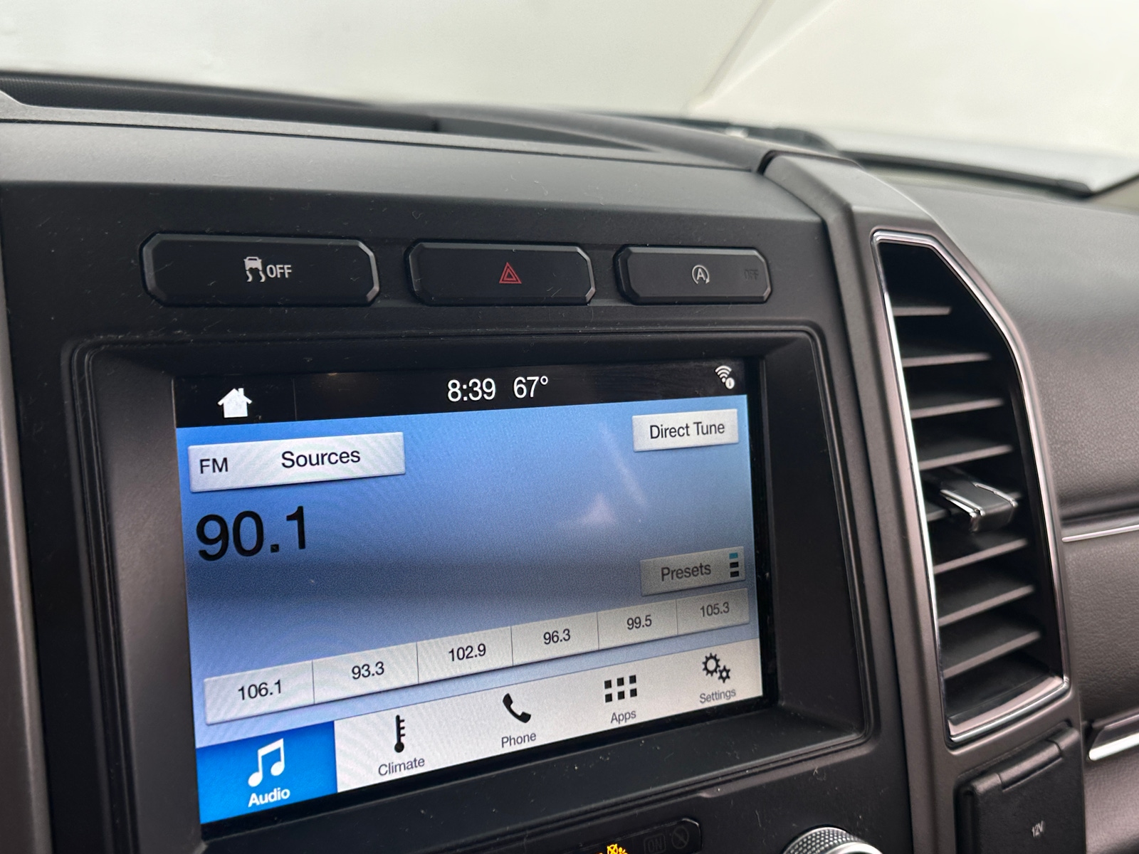 Thumbnail: 2019 Ford Expedition - 3
