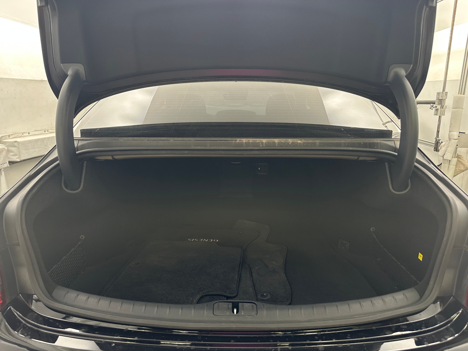 Thumbnail: 2021 Genesis G80 - 6