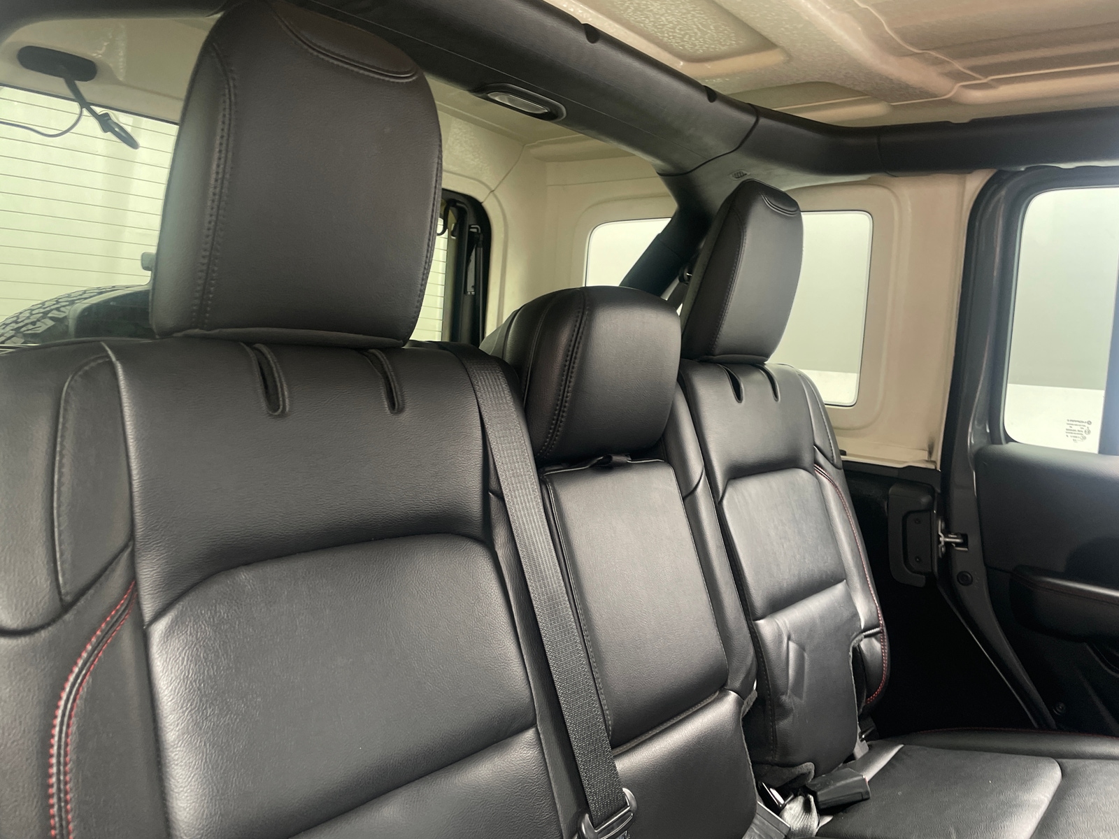 Thumbnail: 2020 Jeep Wrangler - 6