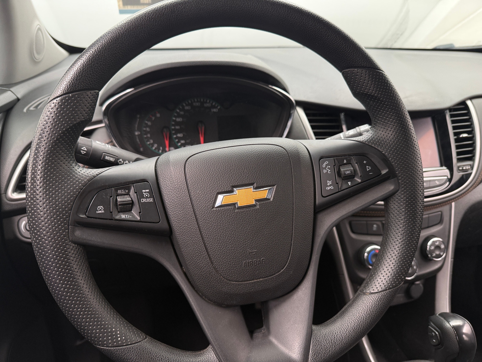Thumbnail: 2022 Chevrolet Trax - 5