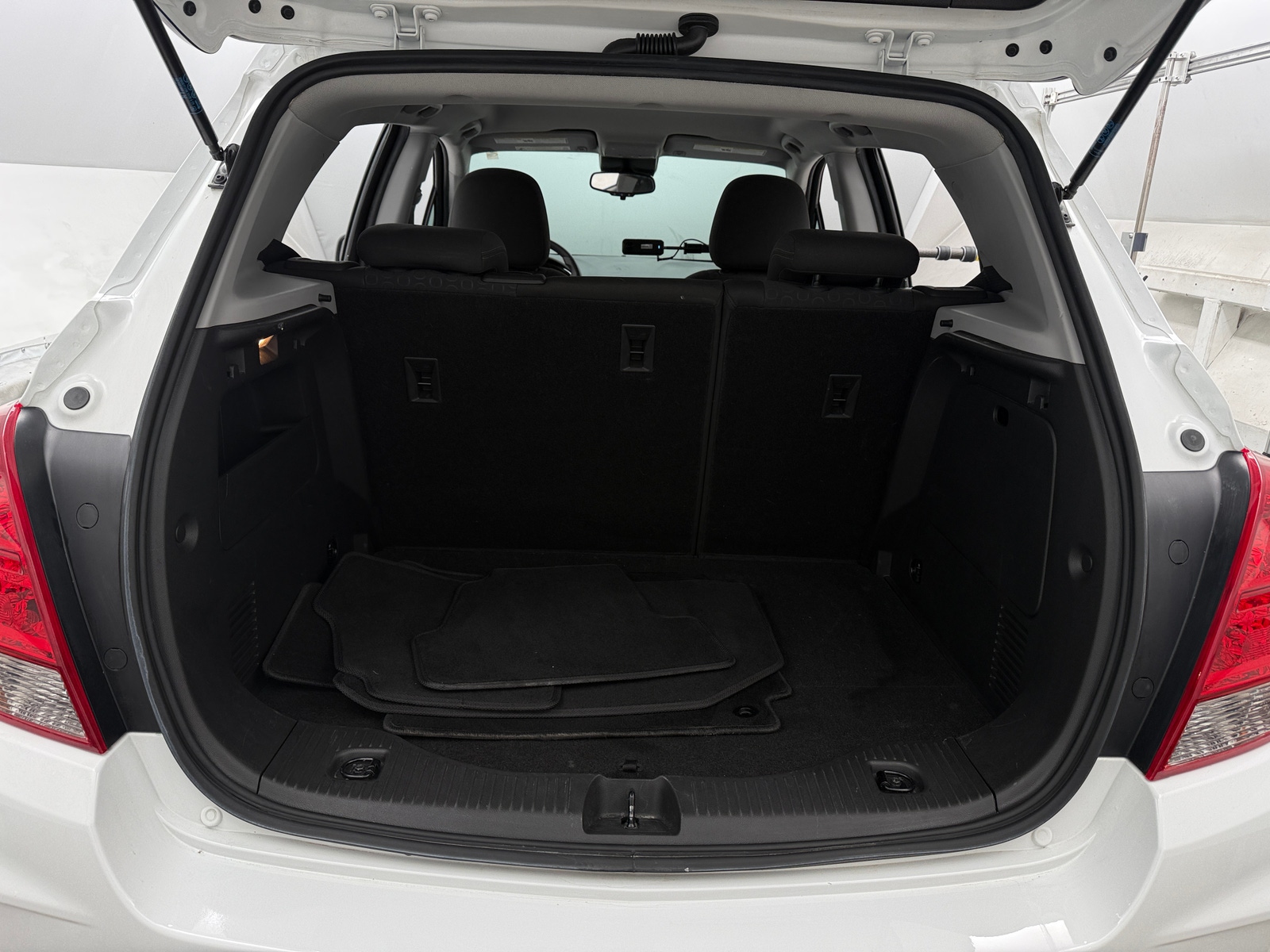 Thumbnail: 2022 Chevrolet Trax - 7